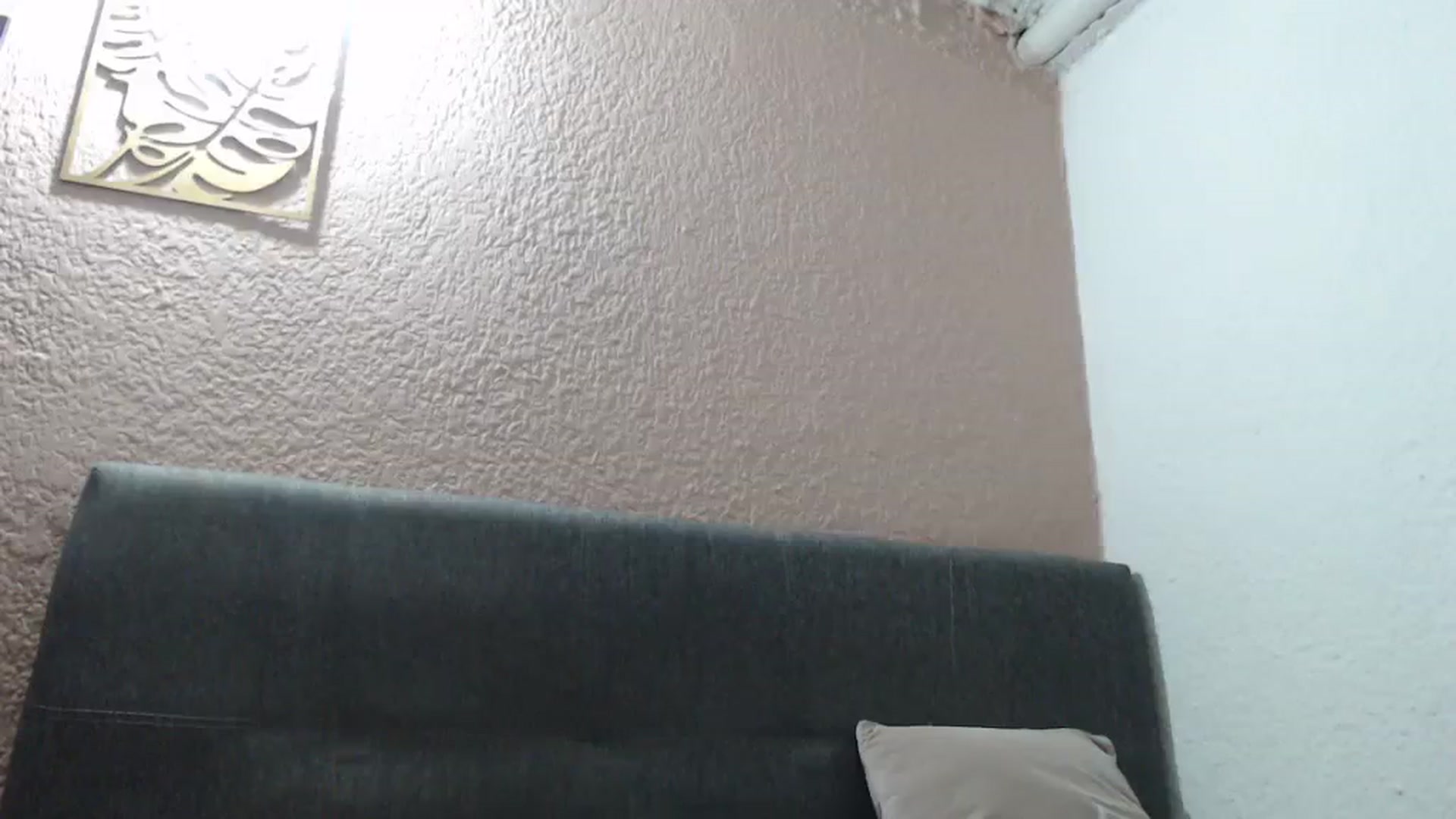 Gallery image thumbnail from Zoe_mill3r's myfreecams stream on, 12/24/2023, 10:29 image 12 of 20