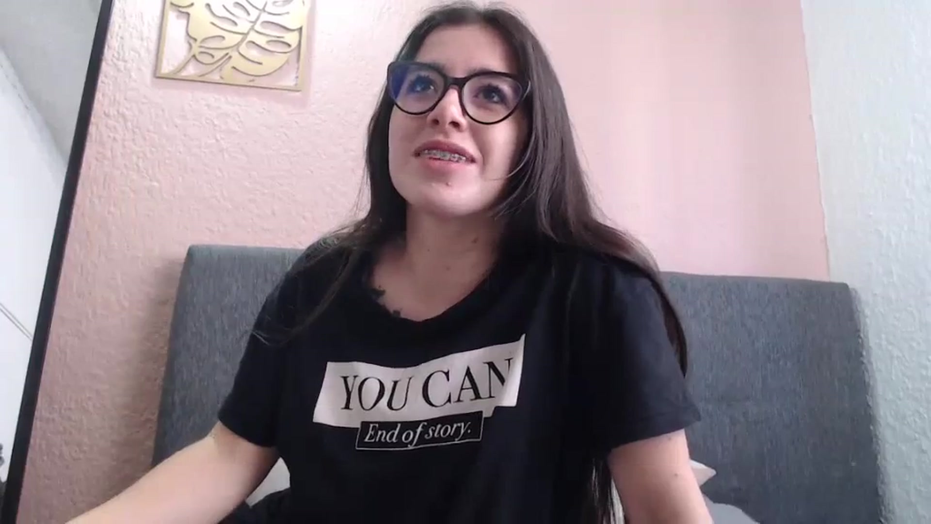 Gallery image thumbnail from Zoe_mill3r's myfreecams stream on, 12/24/2023, 12:11 image 17 of 20