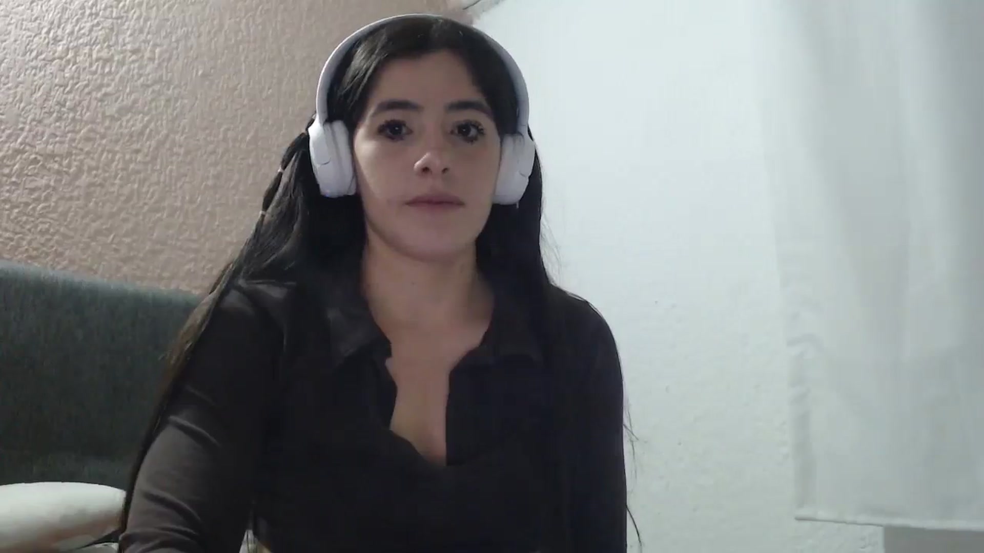 Gallery image thumbnail from Zoe_mill3r's myfreecams stream on, 12/27/2023, 02:00 image 11 of 20