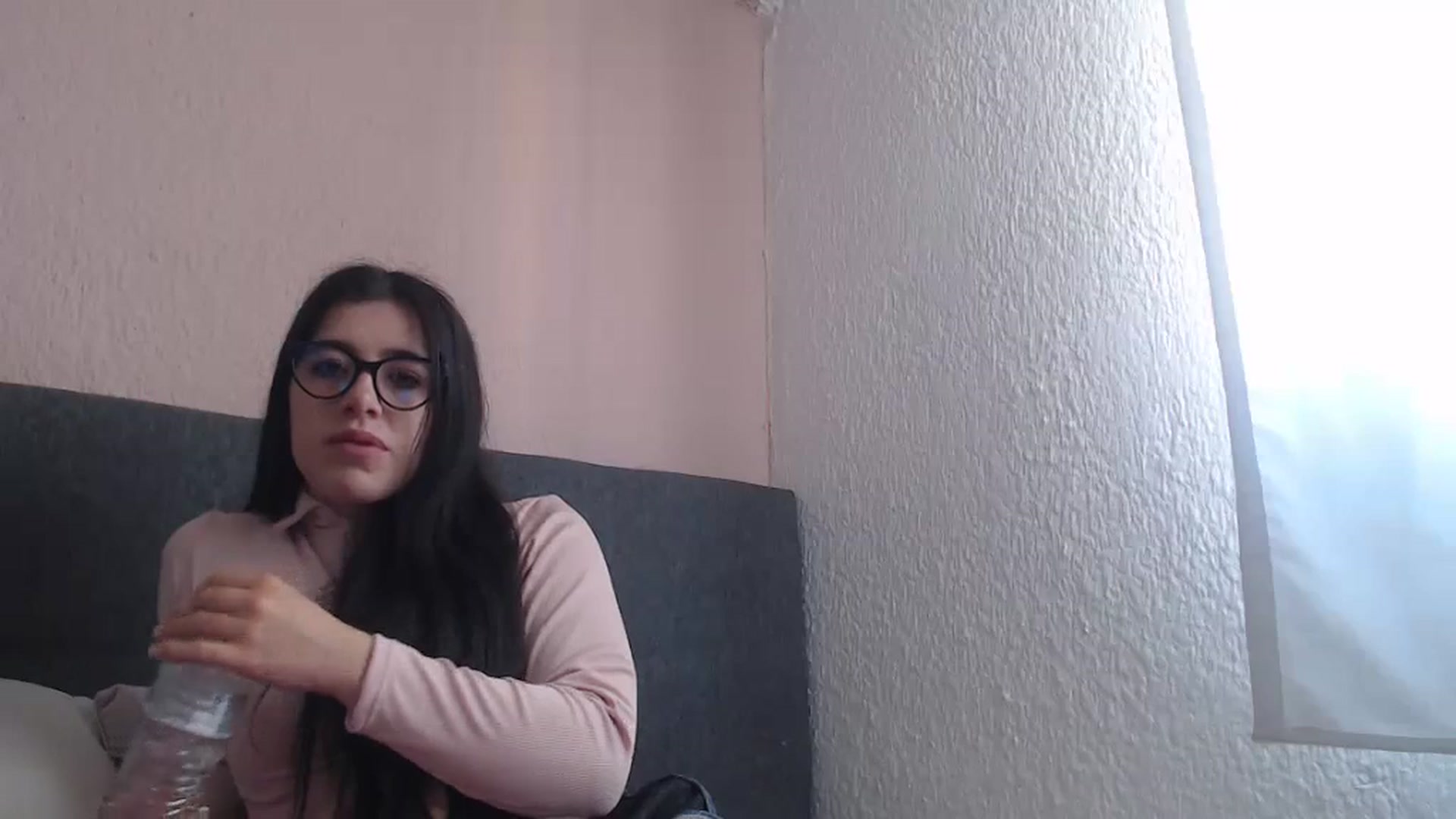 Gallery image thumbnail from Zoe_mill3r's myfreecams stream on, 12/29/2023, 13:34 image 3 of 20