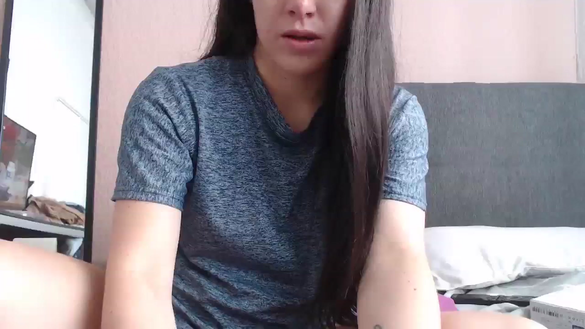 Gallery image thumbnail from Zoe_mill3r's myfreecams stream on, 12/31/2023, 13:55 image 11 of 20
