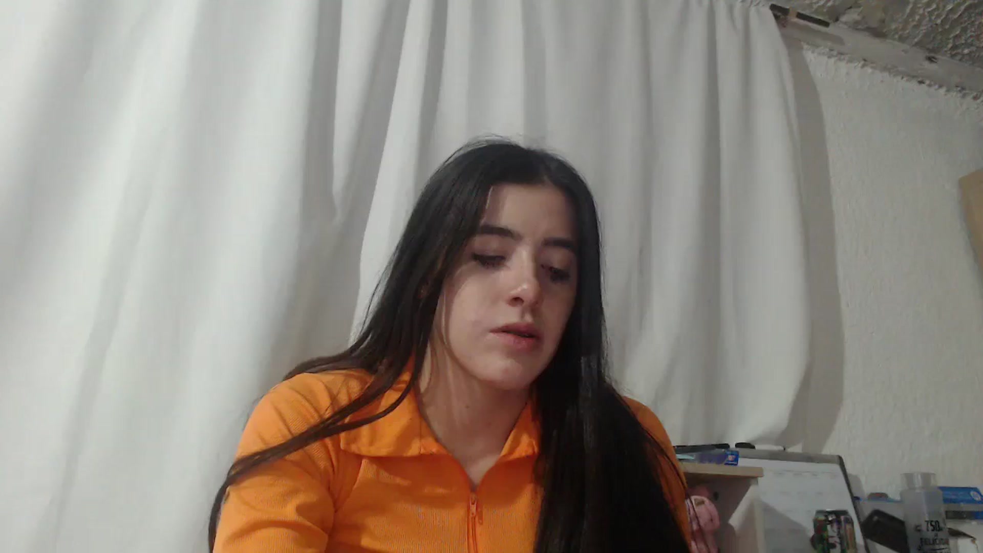 Gallery image thumbnail from Zoe_mill3r's myfreecams stream on, 01/02/2024, 07:02 image 16 of 20