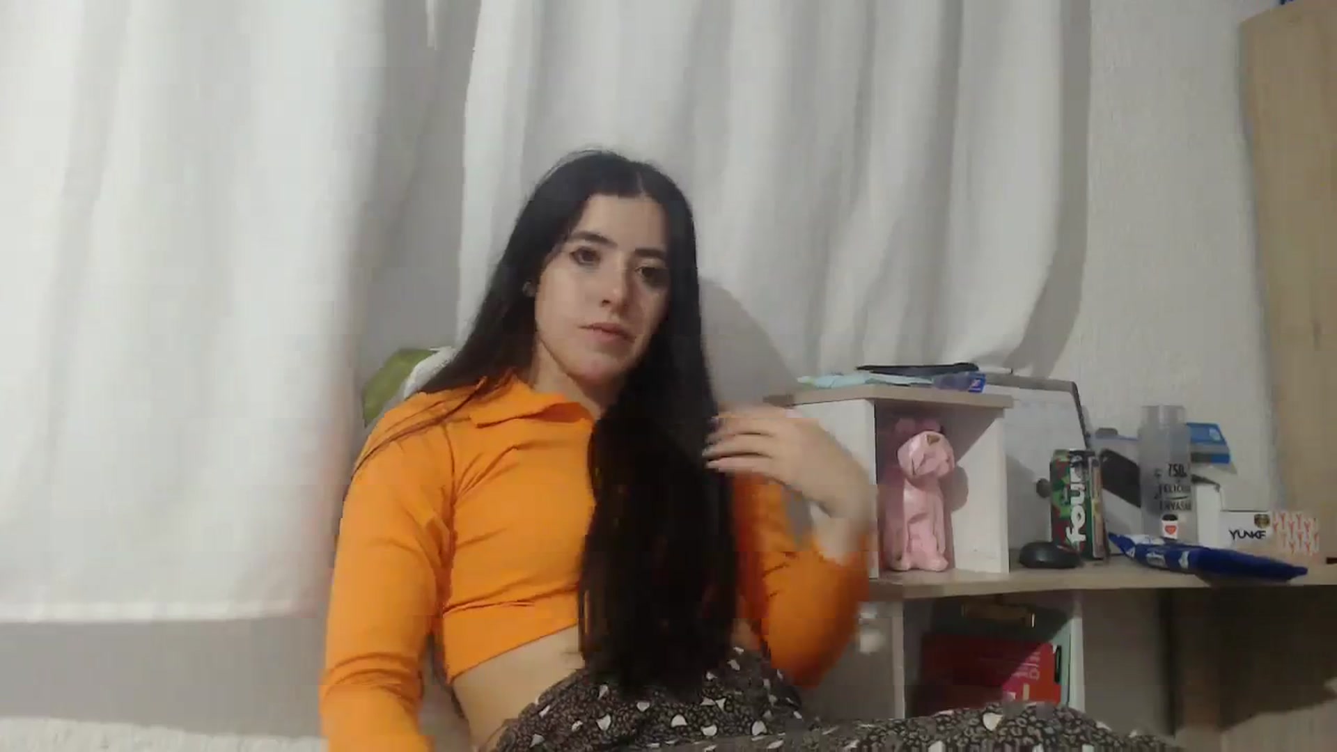 Gallery image thumbnail from Zoe_mill3r's myfreecams stream on, 01/02/2024, 07:02 image 9 of 20