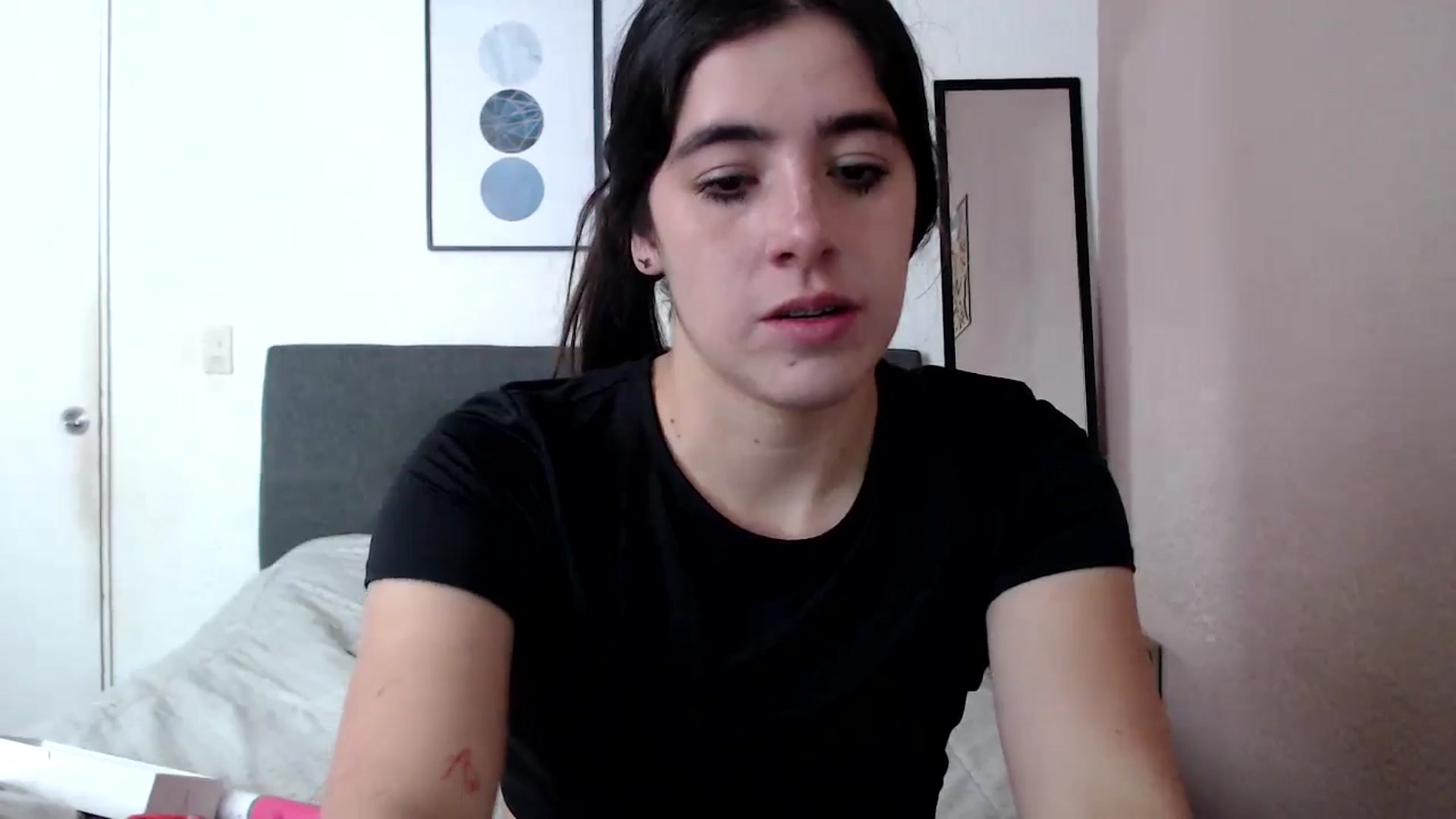 Gallery image thumbnail from Zoe_mill3r's myfreecams stream on, 07/10/2024, 18:11 image 6 of 20