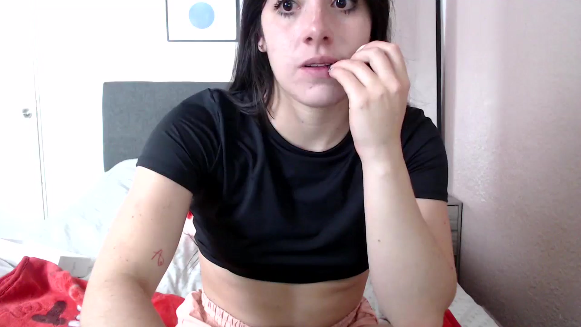 Gallery image thumbnail from Zoe_mill3r's myfreecams stream on, 07/10/2024, 18:11 image 15 of 20