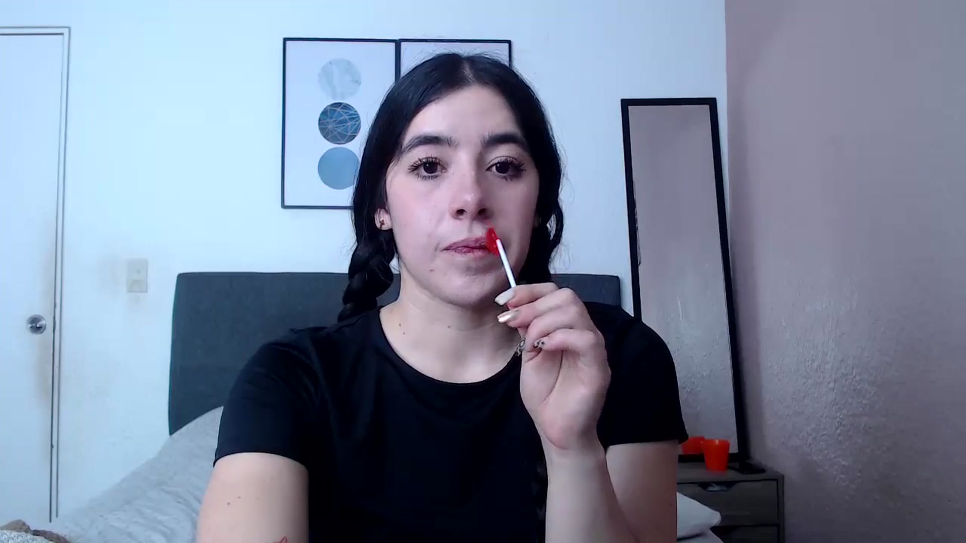 Gallery image thumbnail from Zoe_mill3r's myfreecams stream on, 07/23/2024, 18:03 image 12 of 20