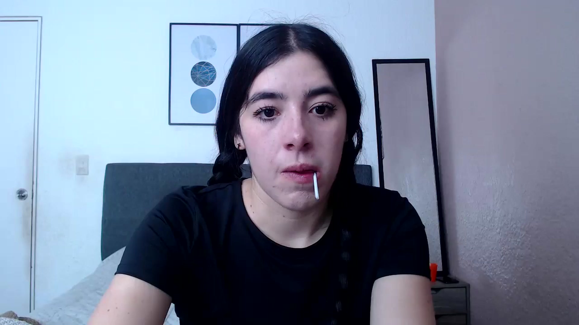 Gallery image thumbnail from Zoe_mill3r's myfreecams stream on, 07/23/2024, 18:03 image 1 of 20