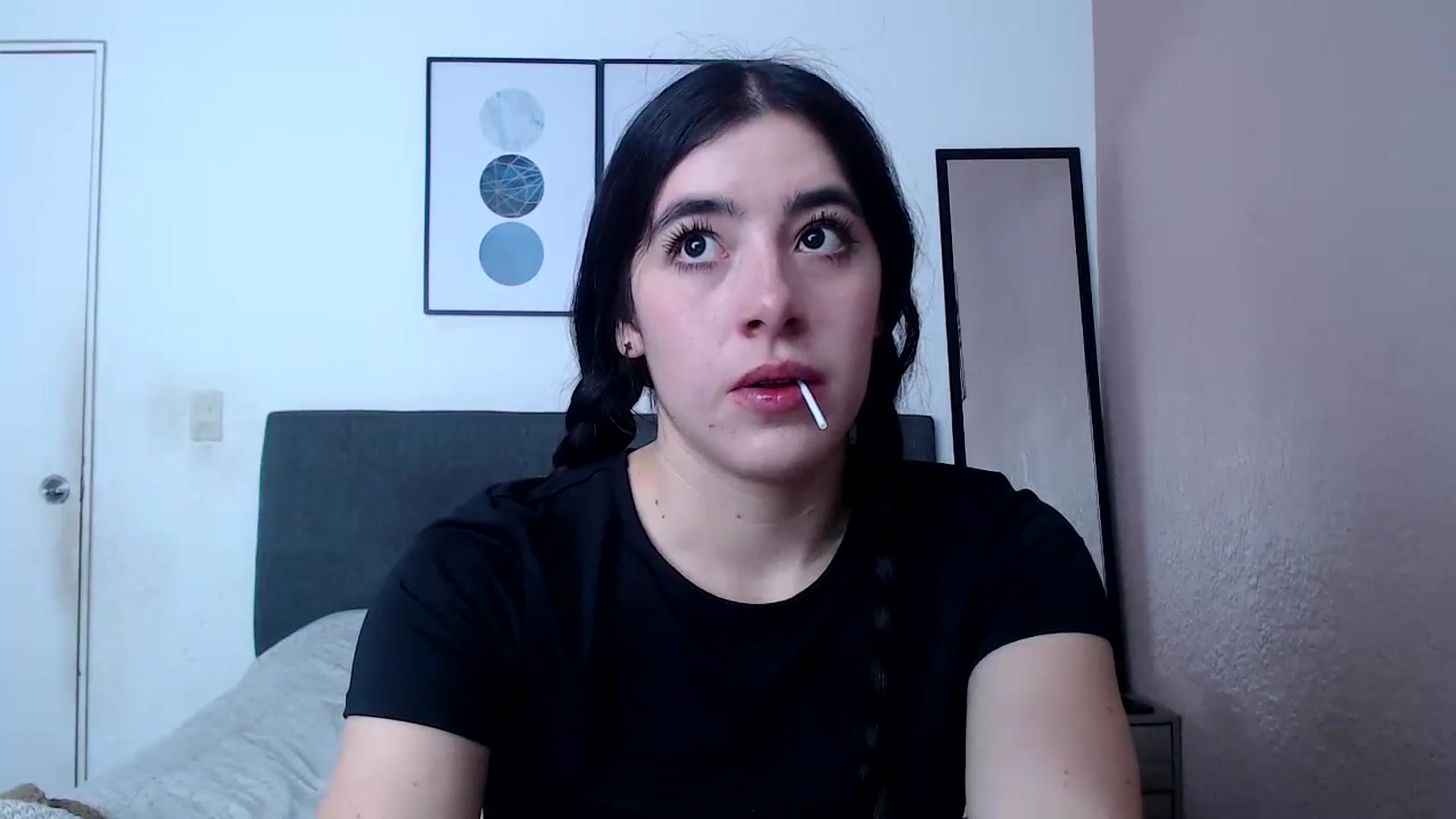 Gallery image thumbnail from Zoe_mill3r's myfreecams stream on, 07/23/2024, 18:03 image 8 of 20