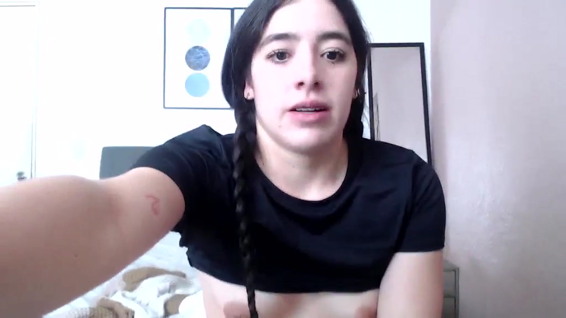 Gallery image thumbnail from Zoe_mill3r's myfreecams stream on, 07/23/2024, 19:40 image 6 of 20