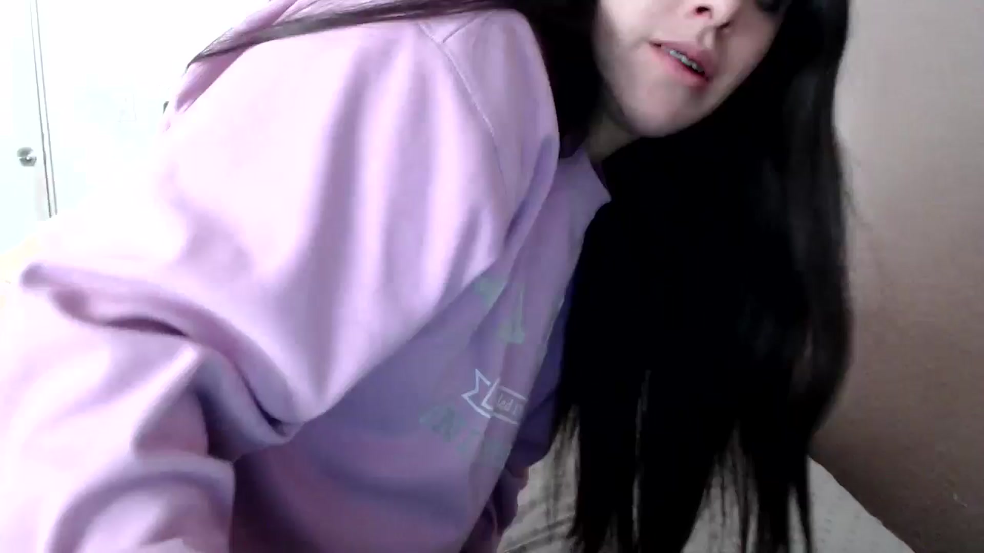 Gallery image thumbnail from Zoe_mill3r's myfreecams stream on, 07/24/2024, 14:11 image 9 of 20