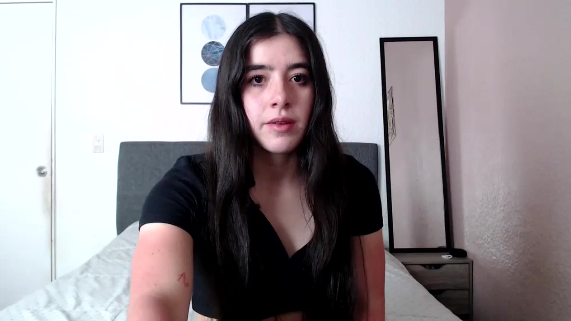 Gallery image thumbnail from Zoe_mill3r's myfreecams stream on, 07/28/2024, 18:39 image 1 of 20