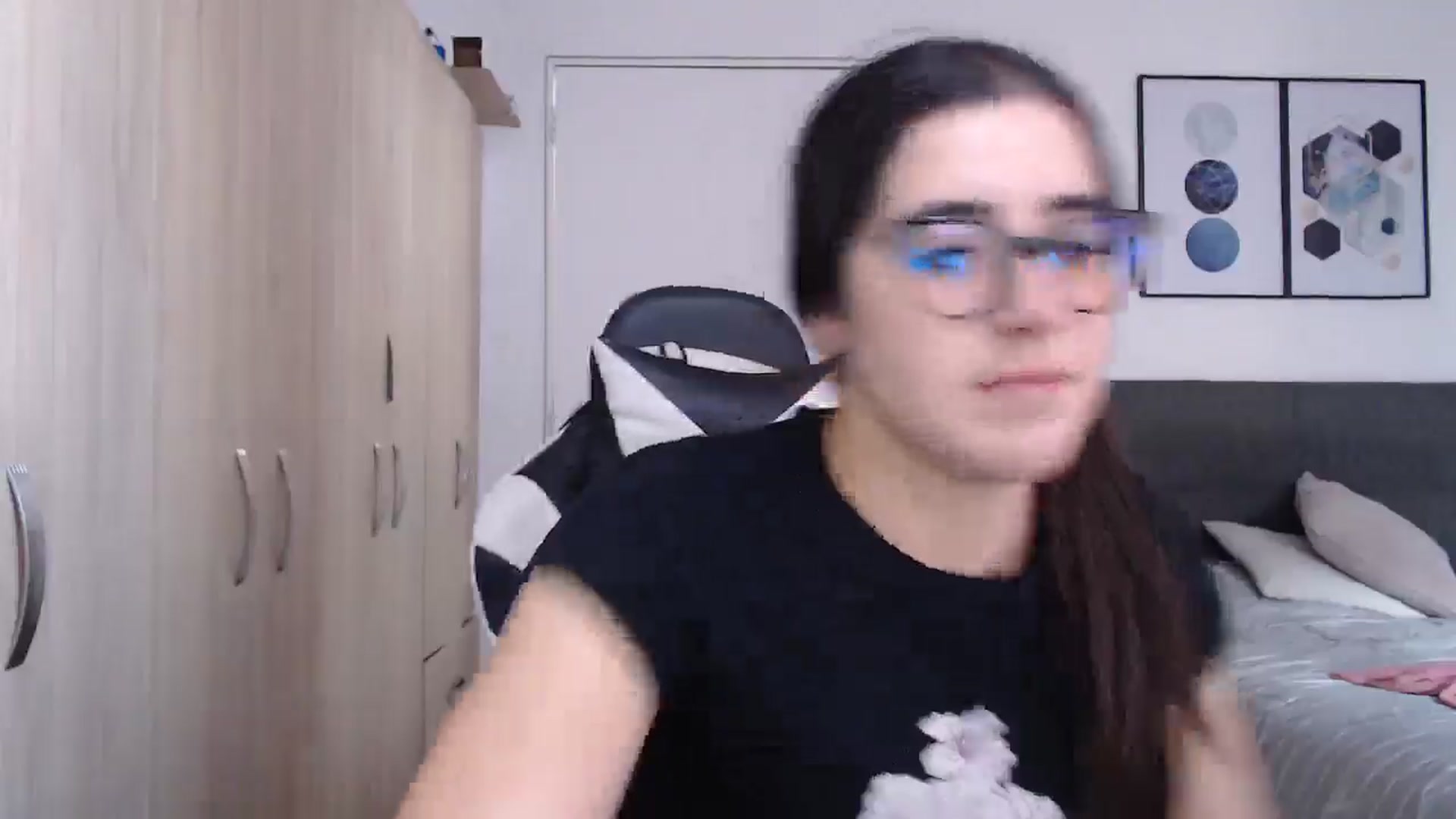 Gallery image thumbnail from Zoe_mill3r's myfreecams stream on, 08/20/2025, 18:53 image 2 of 20