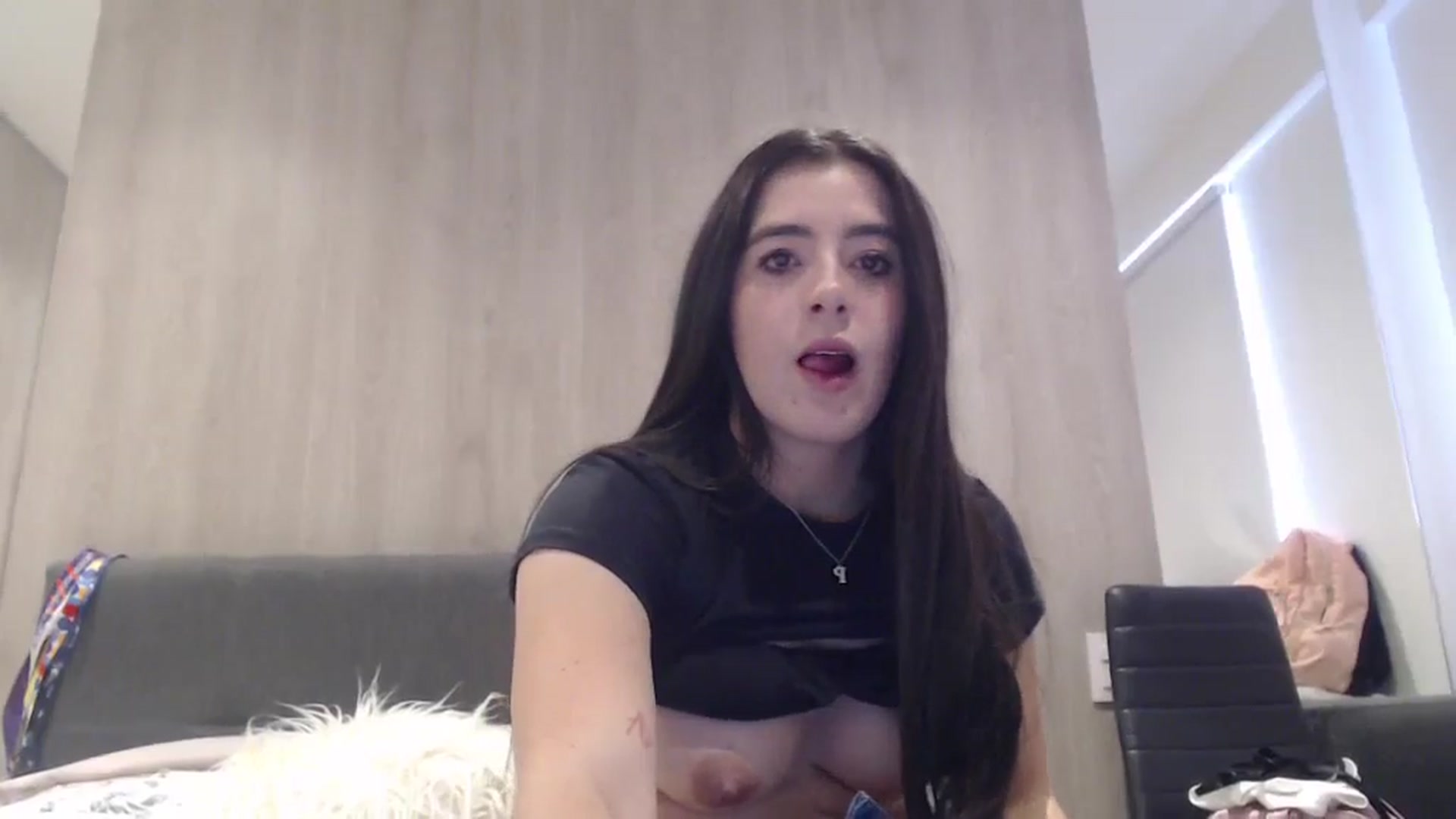 Gallery image thumbnail from Zoe_mill3r's myfreecams stream on, 09/10/2025, 17:32 image 19 of 20