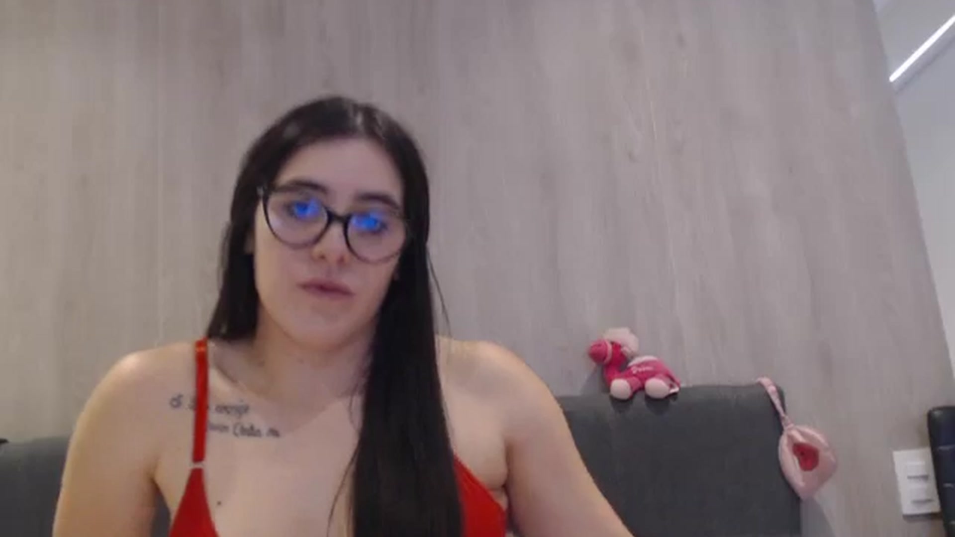 Gallery image thumbnail from Zoe_mill3r's myfreecams stream on, 09/15/2025, 18:56 image 3 of 20