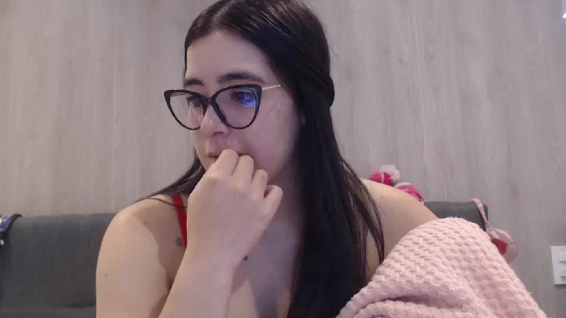 Gallery image thumbnail from Zoe_mill3r's myfreecams stream on, 09/15/2025, 18:56 image 15 of 20