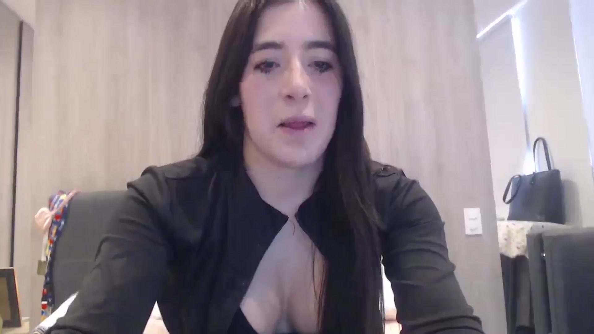 Gallery image thumbnail from Zoe_mill3r's myfreecams stream on, 09/20/2025, 17:36 image 7 of 20