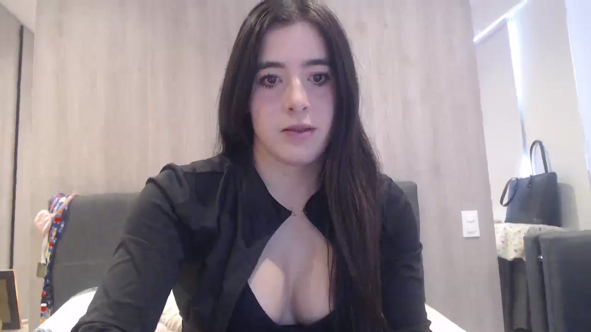 Gallery image thumbnail from Zoe_mill3r's myfreecams stream on, 09/20/2025, 17:36 image 6 of 20