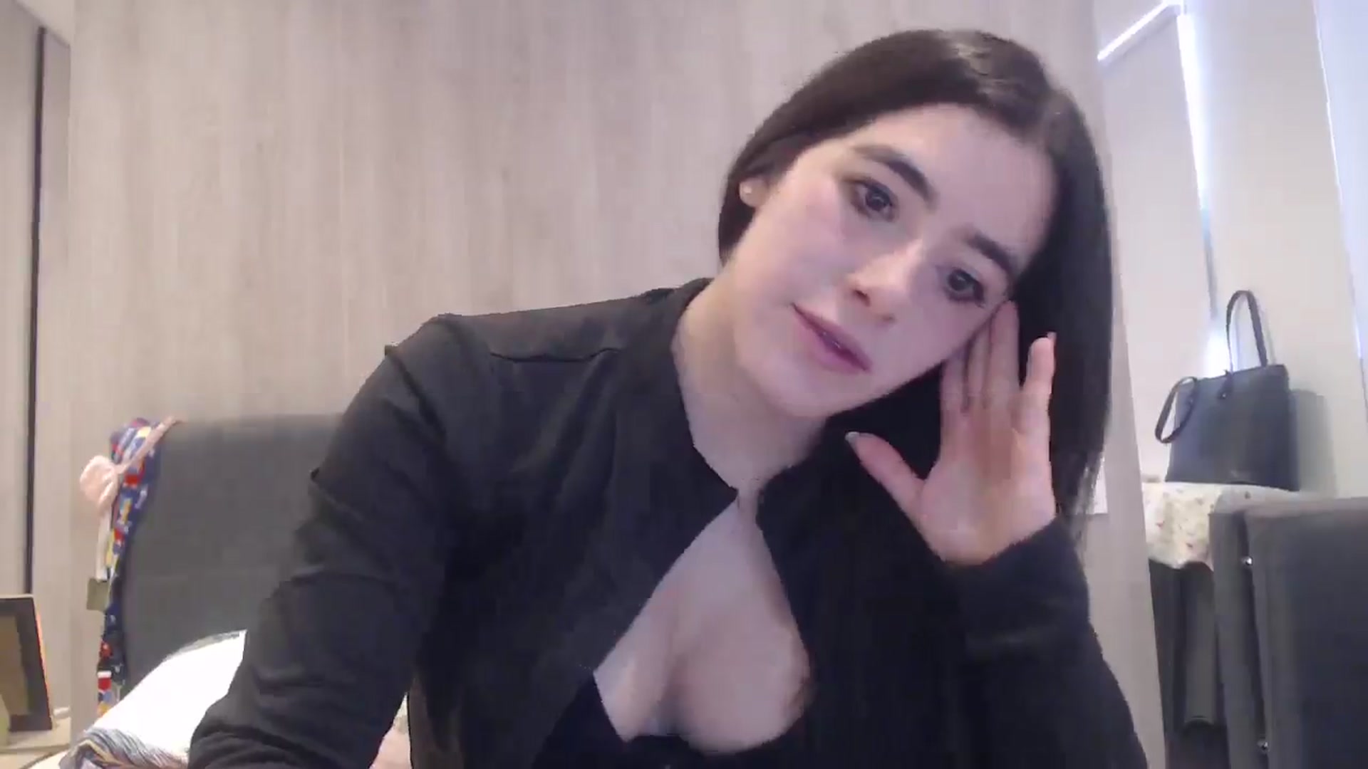 Gallery image thumbnail from Zoe_mill3r's myfreecams stream on, 09/20/2025, 17:36 image 13 of 20