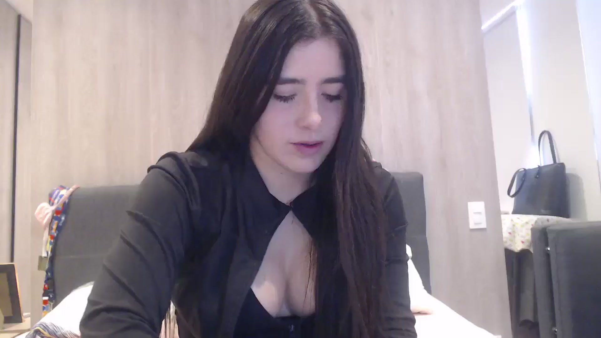 Gallery image thumbnail from Zoe_mill3r's myfreecams stream on, 09/20/2025, 17:36 image 12 of 20