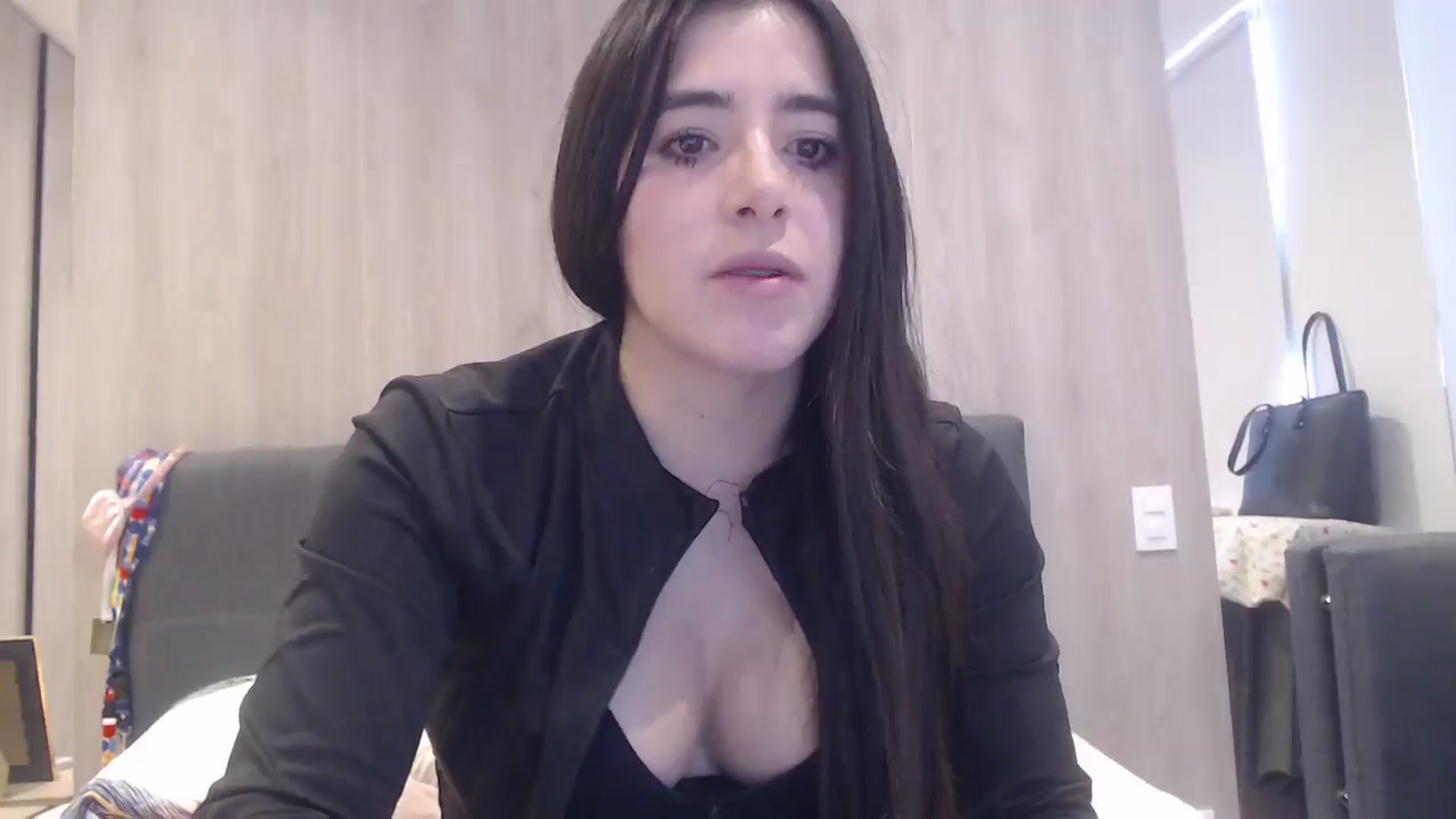Gallery image thumbnail from Zoe_mill3r's myfreecams stream on, 09/20/2025, 17:36 image 16 of 20