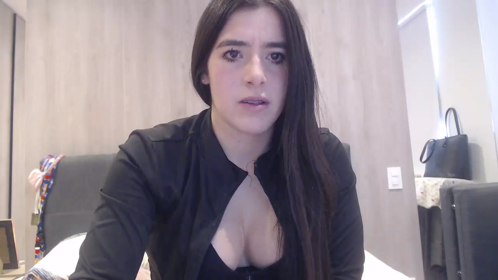 Gallery image thumbnail from Zoe_mill3r's myfreecams stream on, 09/20/2025, 17:36 image 14 of 20