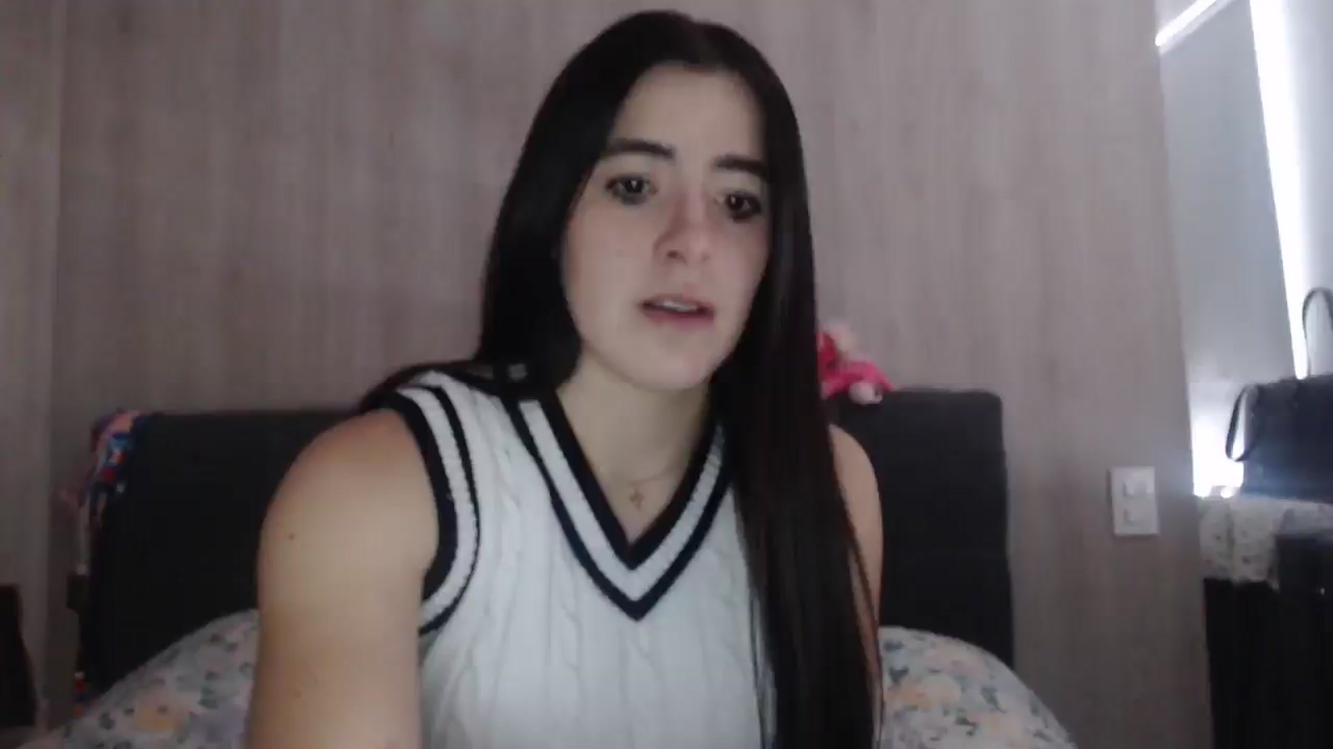 Gallery image thumbnail from Zoe_mill3r's myfreecams stream on, 09/21/2025, 16:59 image 1 of 20