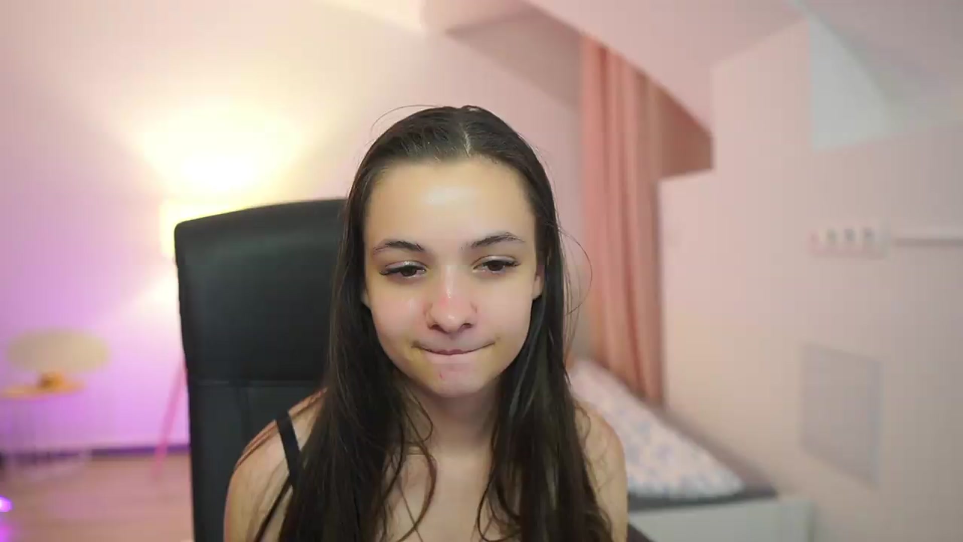Gallery image thumbnail from Zoenica's myfreecams stream on, 07/23/2026, 17:43 image 16 of 20
