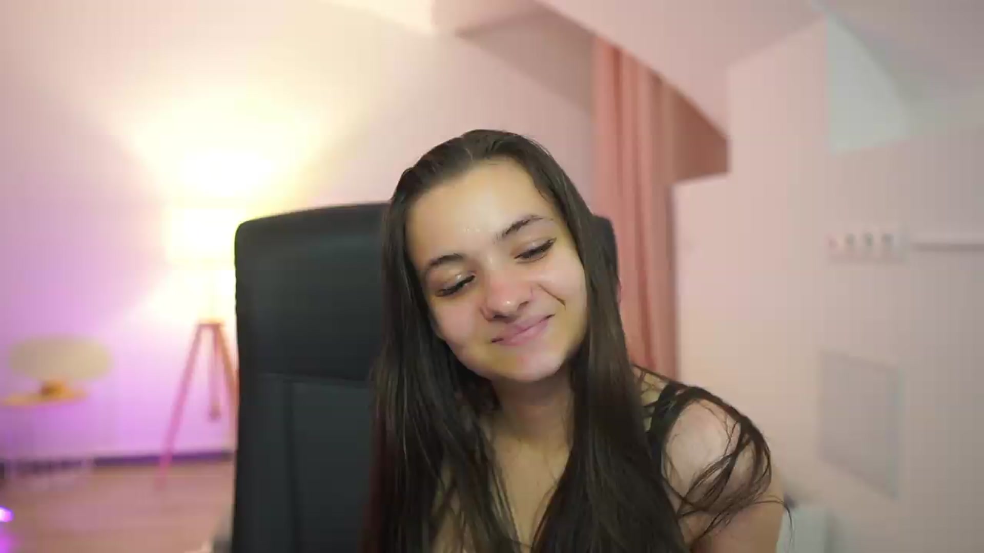 Gallery image thumbnail from Zoenica's myfreecams stream on, 07/23/2026, 17:43 image 3 of 20