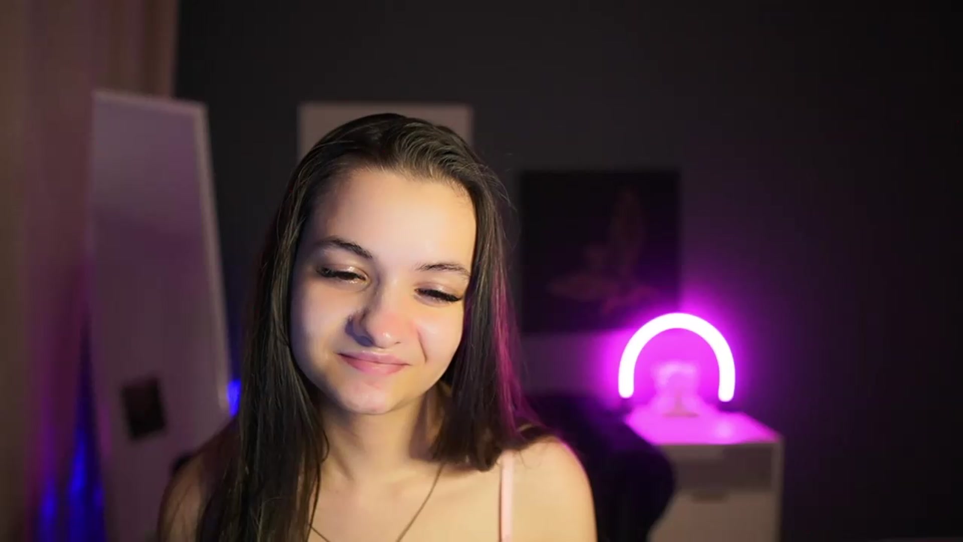 Gallery image thumbnail from Zoenica's myfreecams stream on, 07/31/2026, 15:54 image 4 of 20