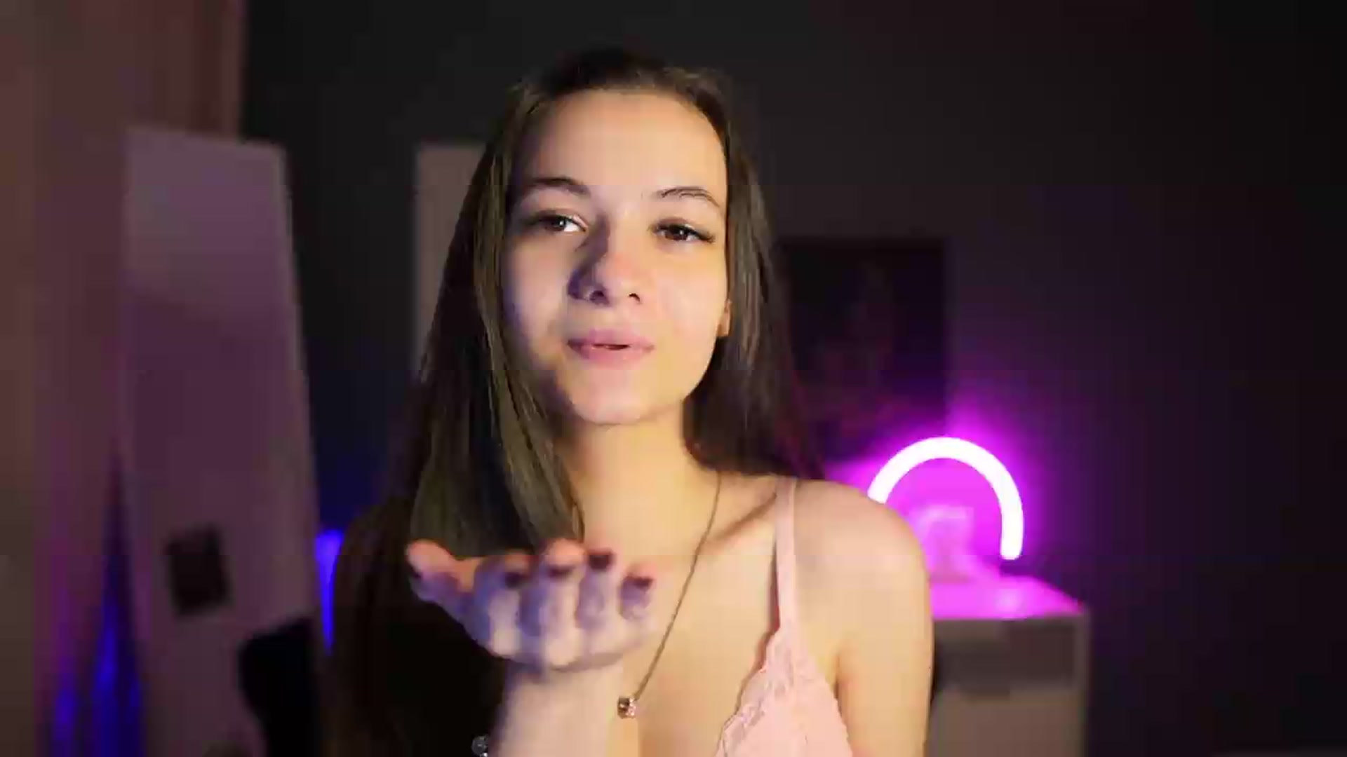 Gallery image thumbnail from Zoenica's myfreecams stream on, 07/31/2026, 17:11 image 1 of 20