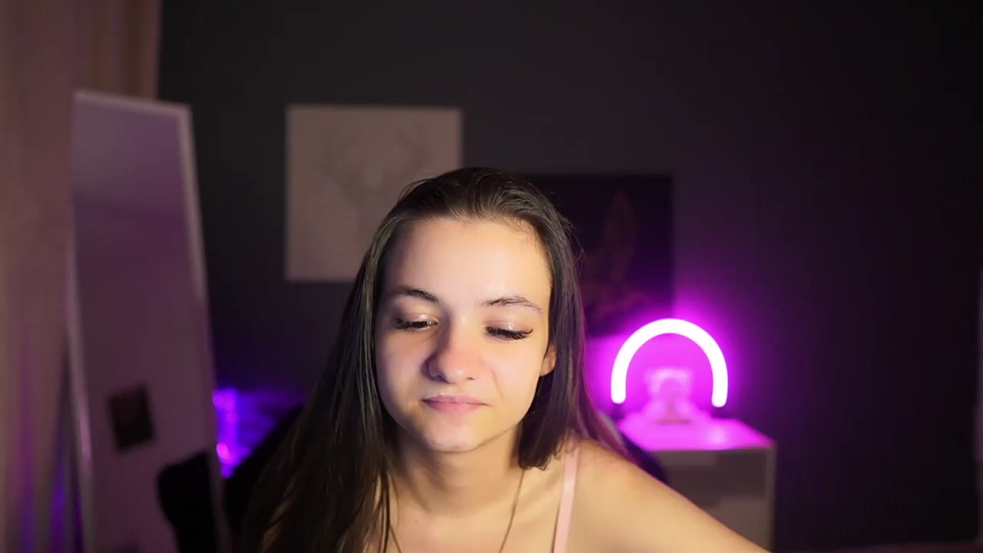 Gallery image thumbnail from Zoenica's myfreecams stream on, 08/01/2026, 17:42 image 4 of 20