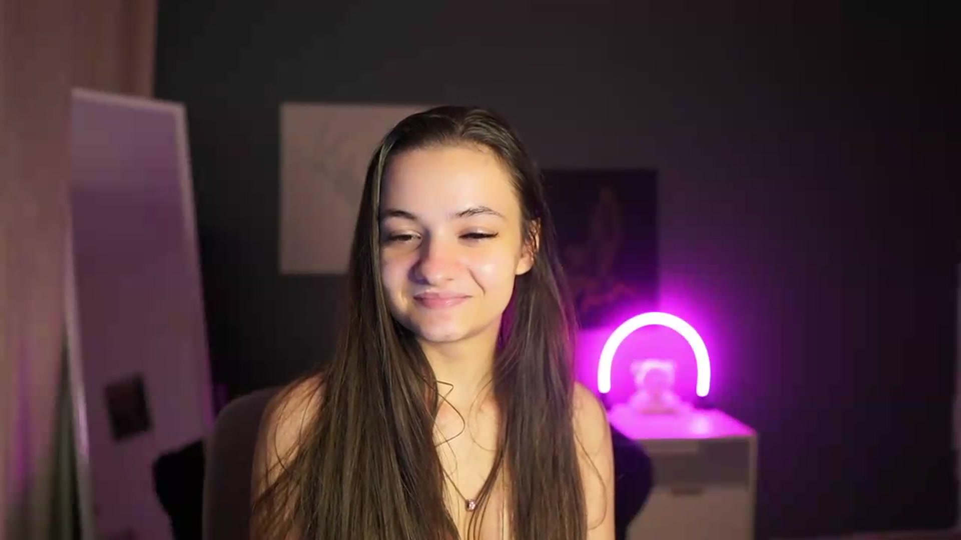 Gallery image thumbnail from Zoenica's myfreecams stream on, 08/01/2026, 17:42 image 20 of 20