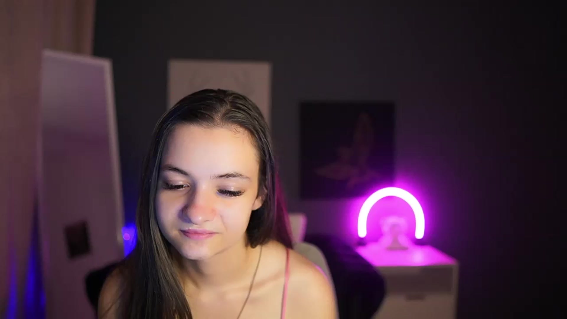 Gallery image thumbnail from Zoenica's myfreecams stream on, 08/02/2026, 13:32 image 5 of 20