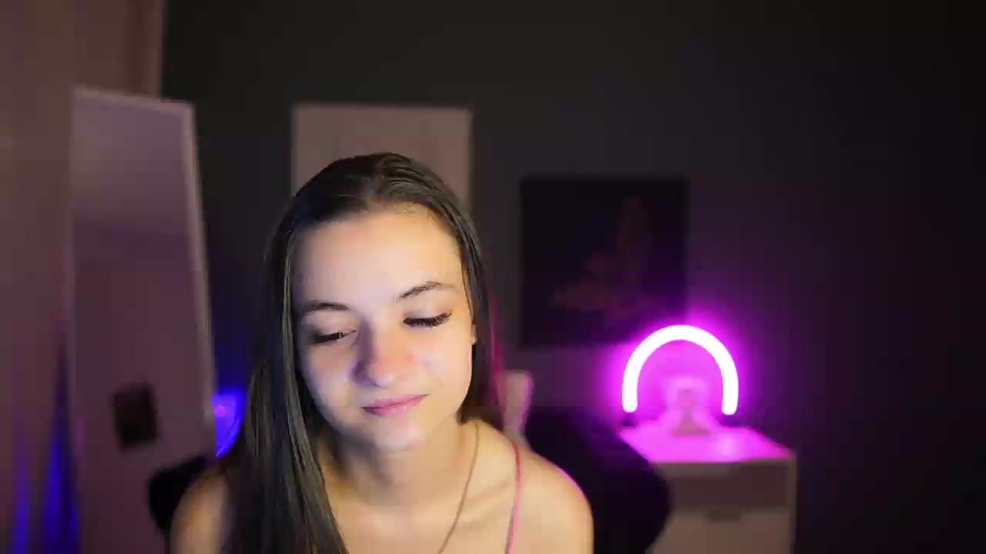 Gallery image thumbnail from Zoenica's myfreecams stream on, 08/02/2026, 13:32 image 6 of 20