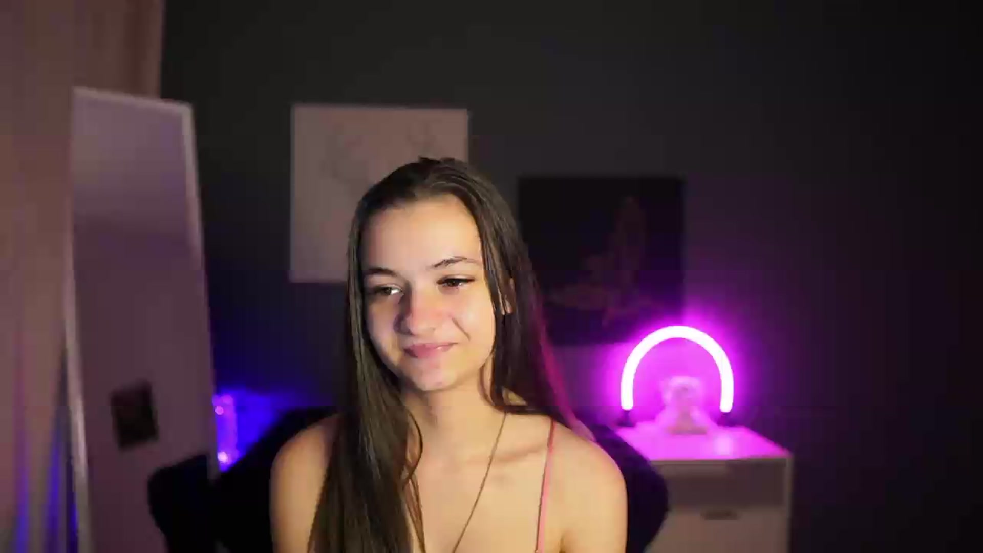 Gallery image thumbnail from Zoenica's myfreecams stream on, 08/02/2026, 15:22 image 14 of 20