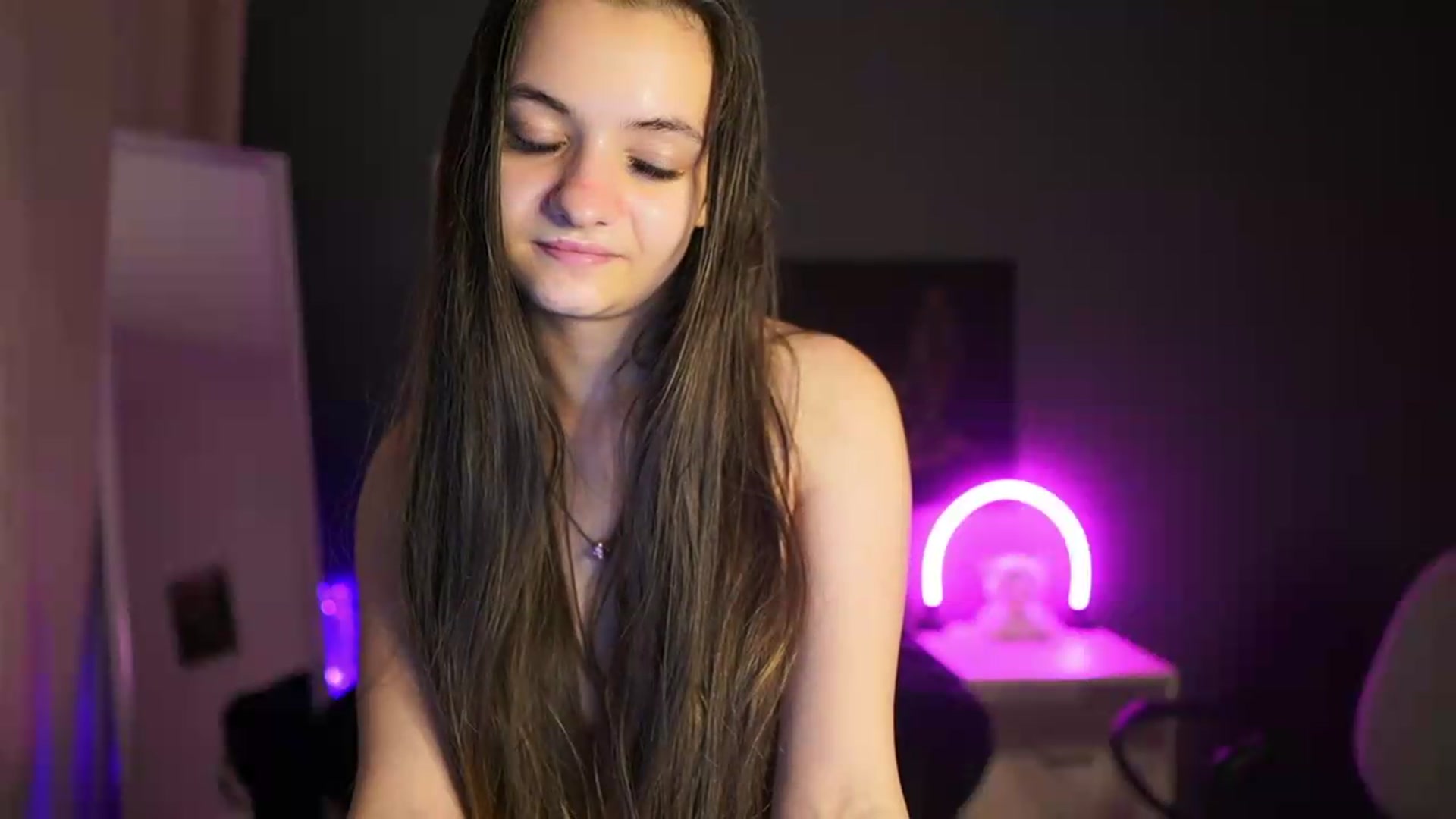 Gallery image thumbnail from Zoenica's myfreecams stream on, 08/02/2026, 15:37 image 14 of 20