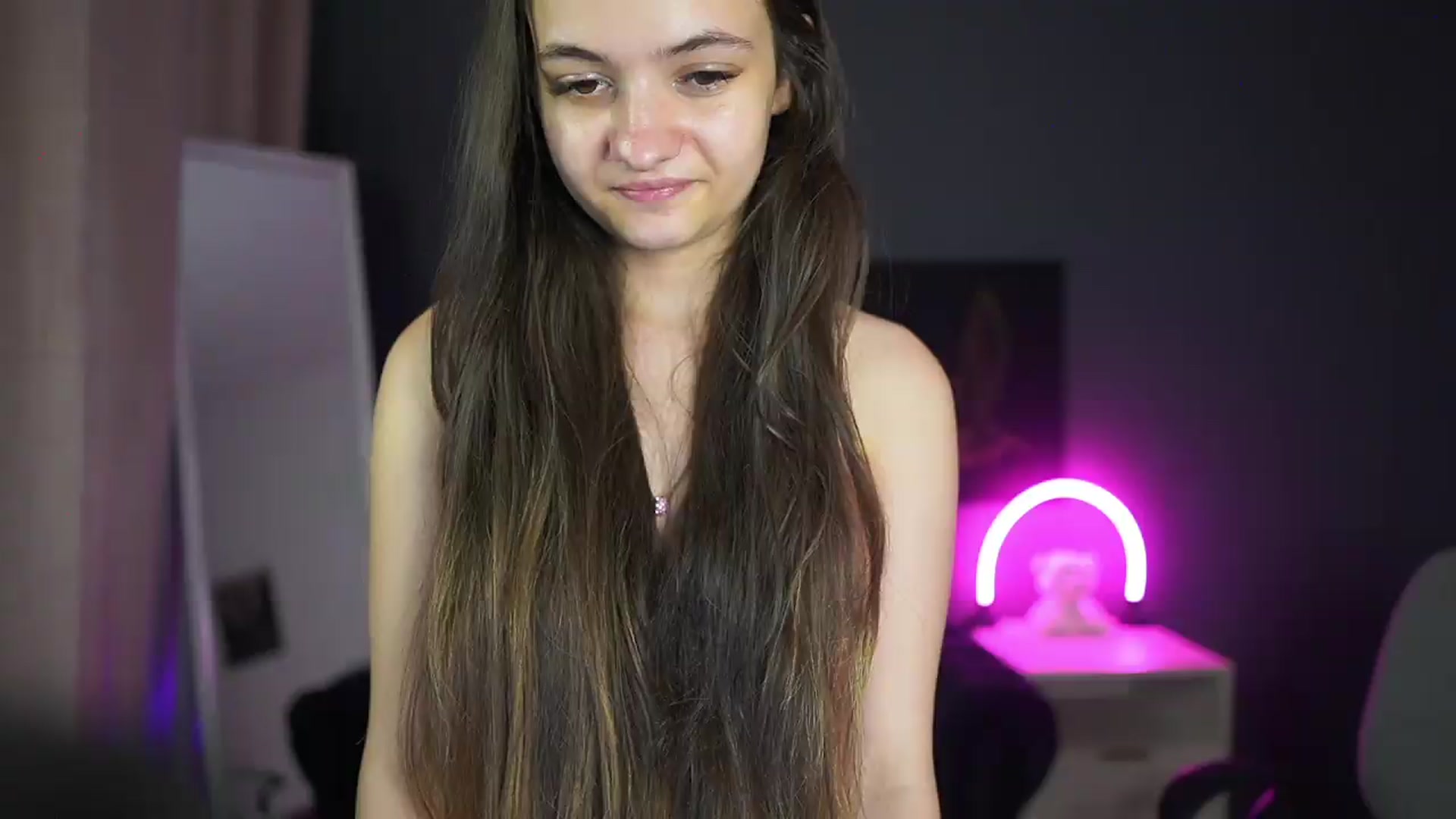 Gallery image thumbnail from Zoenica's myfreecams stream on, 08/05/2026, 15:56 image 1 of 20