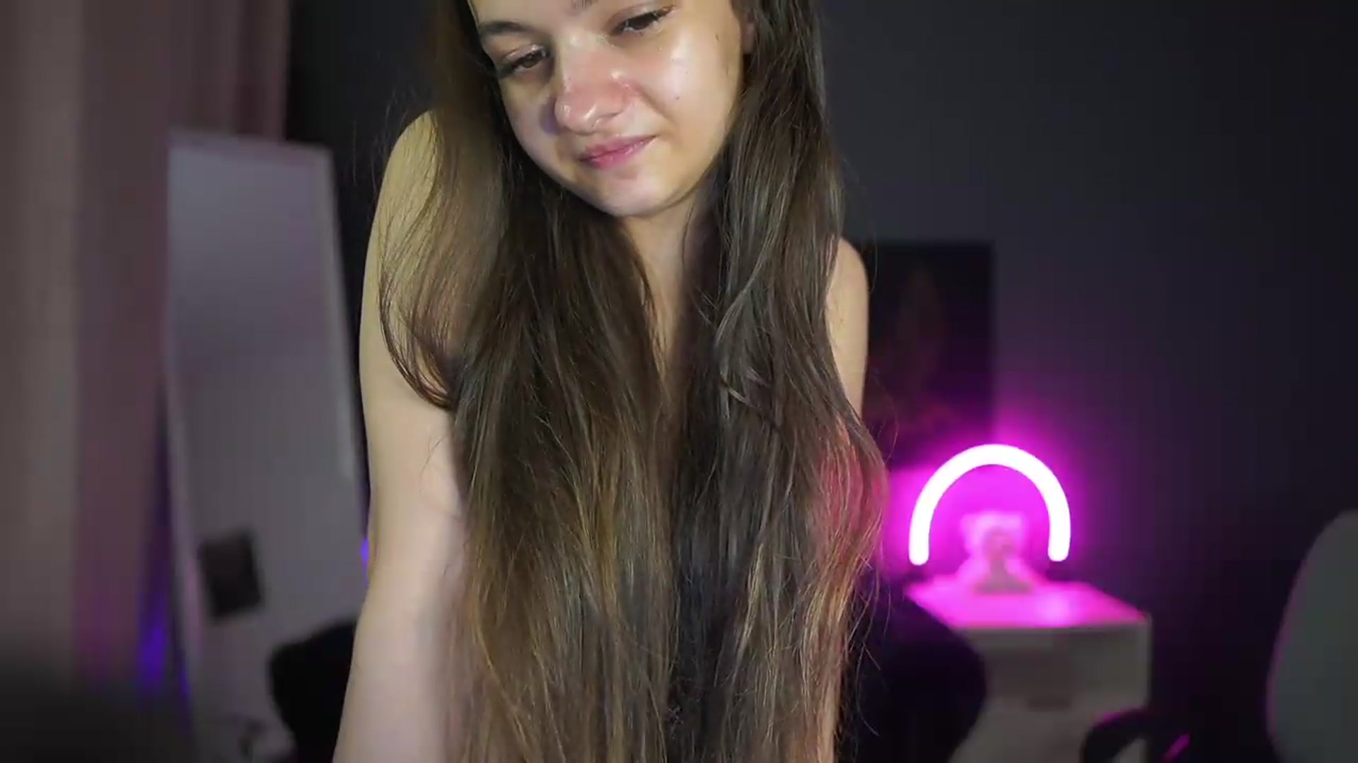 Gallery image thumbnail from Zoenica's myfreecams stream on, 08/05/2026, 15:56 image 2 of 20