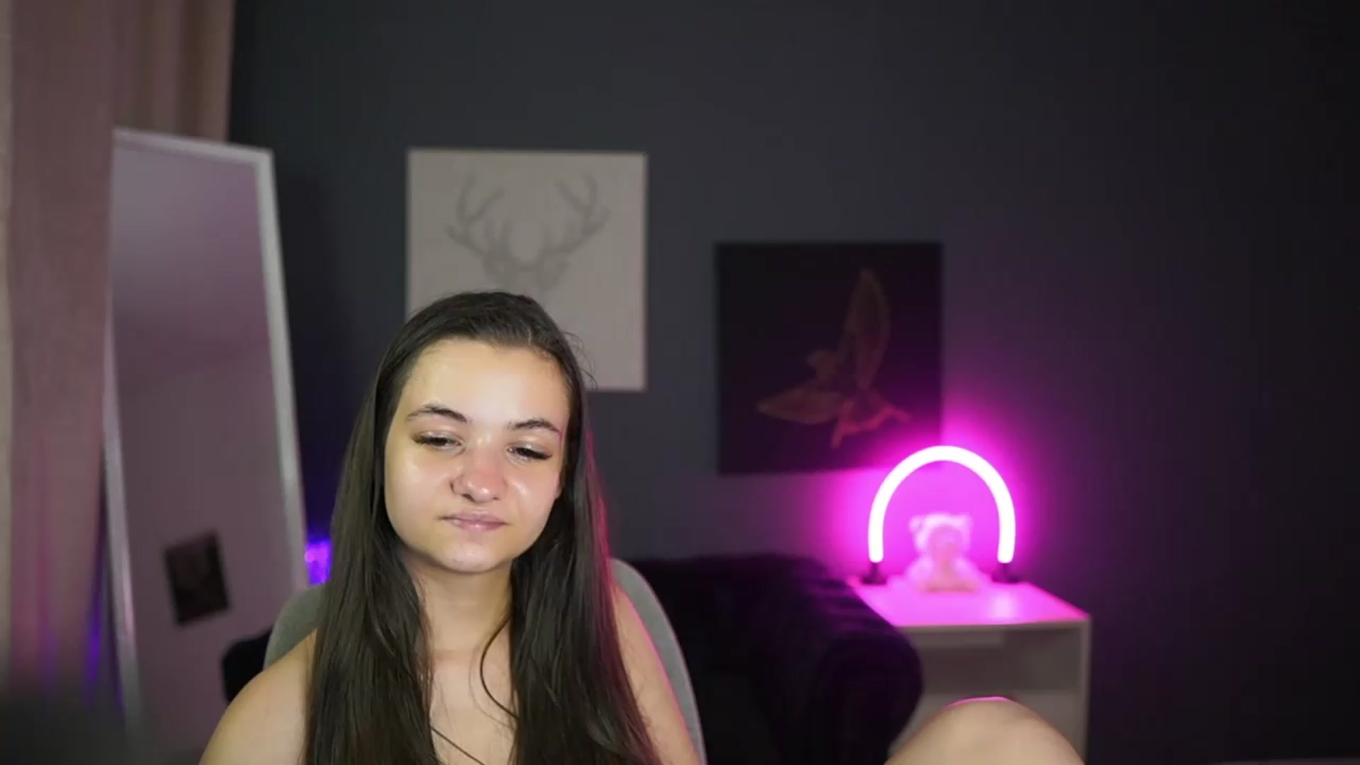 Gallery image thumbnail from Zoenica's myfreecams stream on, 08/06/2026, 15:50 image 16 of 20