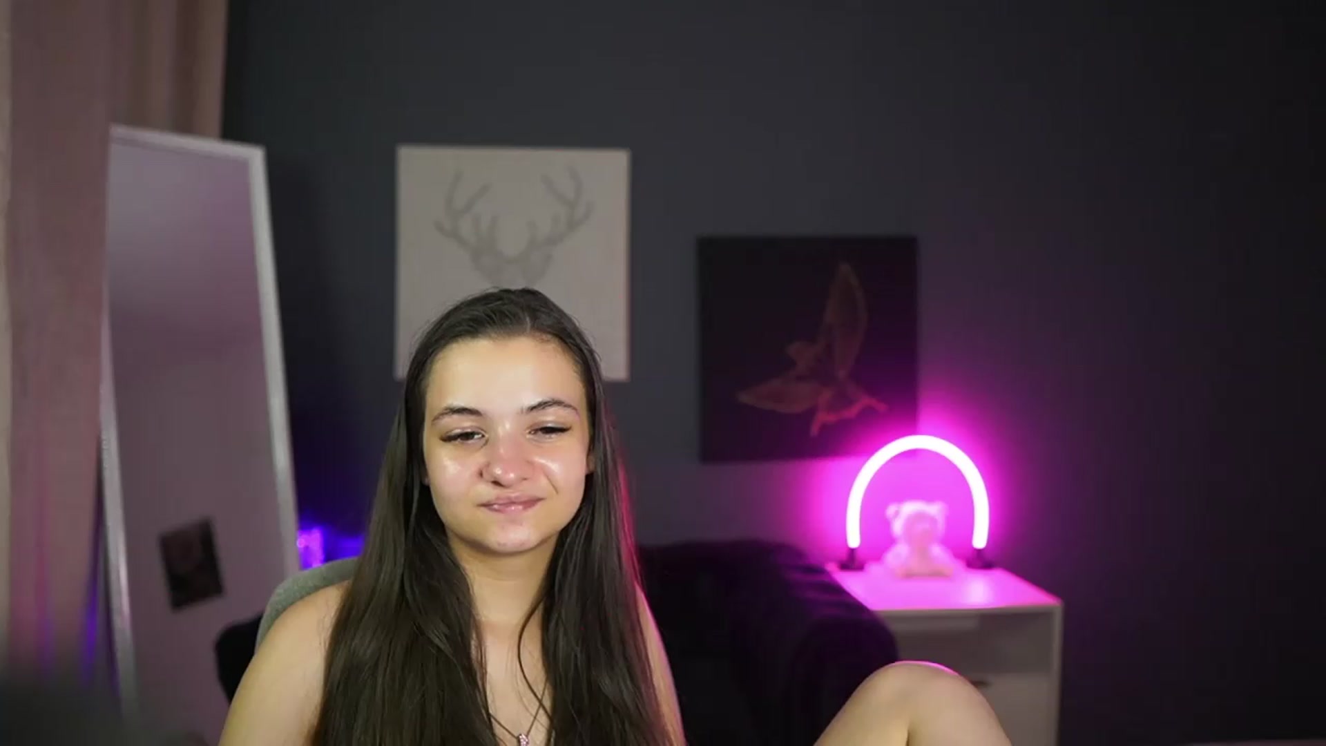 Gallery image thumbnail from Zoenica's myfreecams stream on, 08/06/2026, 15:50 image 18 of 20