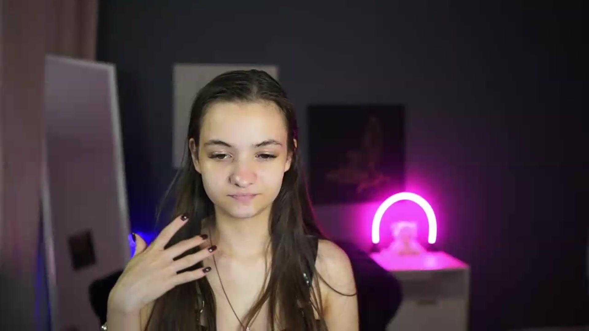 Gallery image thumbnail from Zoenica's myfreecams stream on, 08/08/2026, 14:31 image 19 of 20