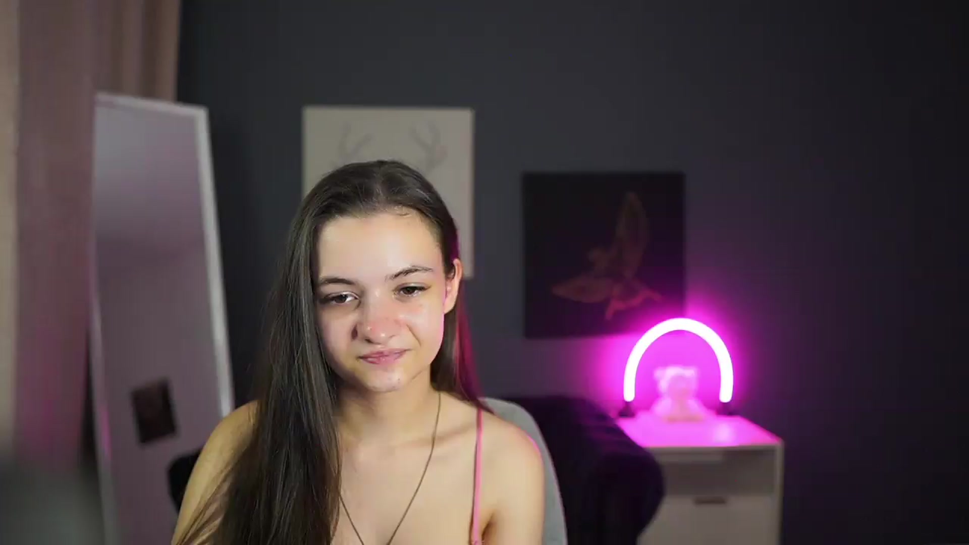 Gallery image thumbnail from Zoenica's myfreecams stream on, 08/13/2026, 17:22 image 1 of 20
