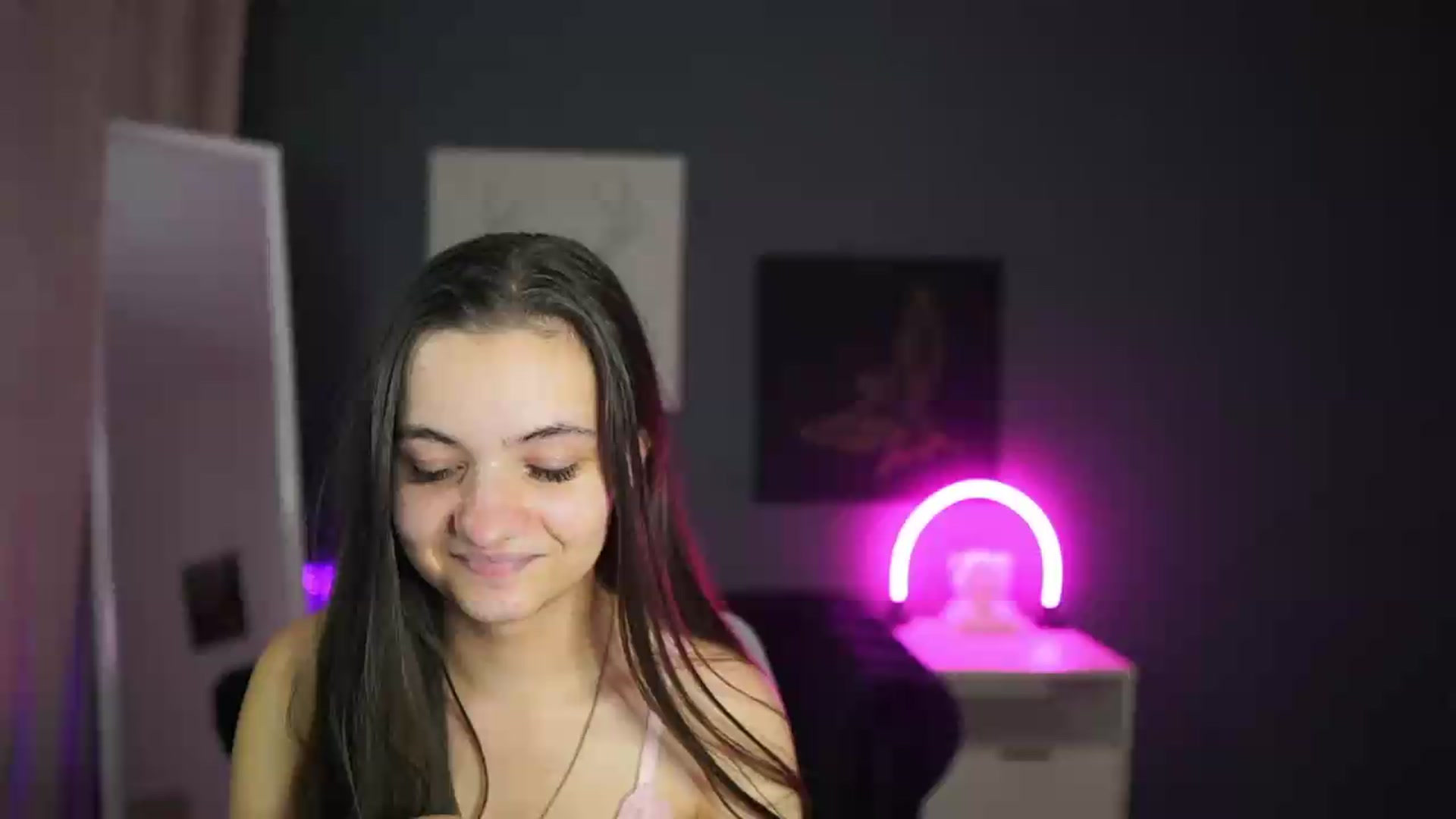 Gallery image thumbnail from Zoenica's myfreecams stream on, 08/15/2026, 16:40 image 1 of 20