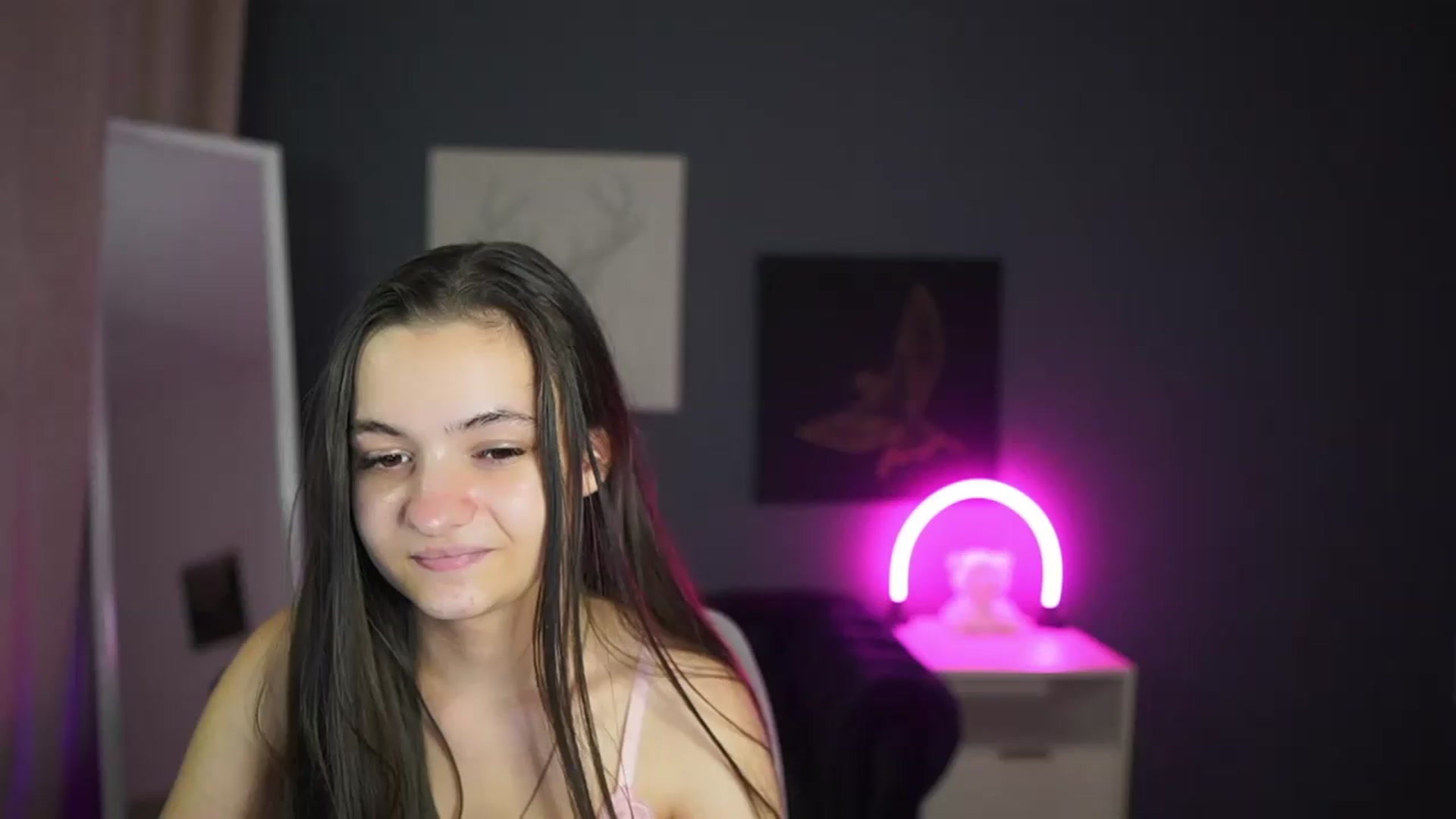 Gallery image thumbnail from Zoenica's myfreecams stream on, 08/15/2026, 16:40 image 10 of 20