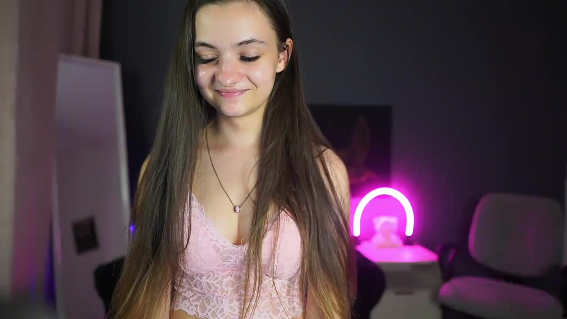 Gallery image thumbnail from Zoenica's myfreecams stream on, 08/18/2026, 17:54 image 11 of 20