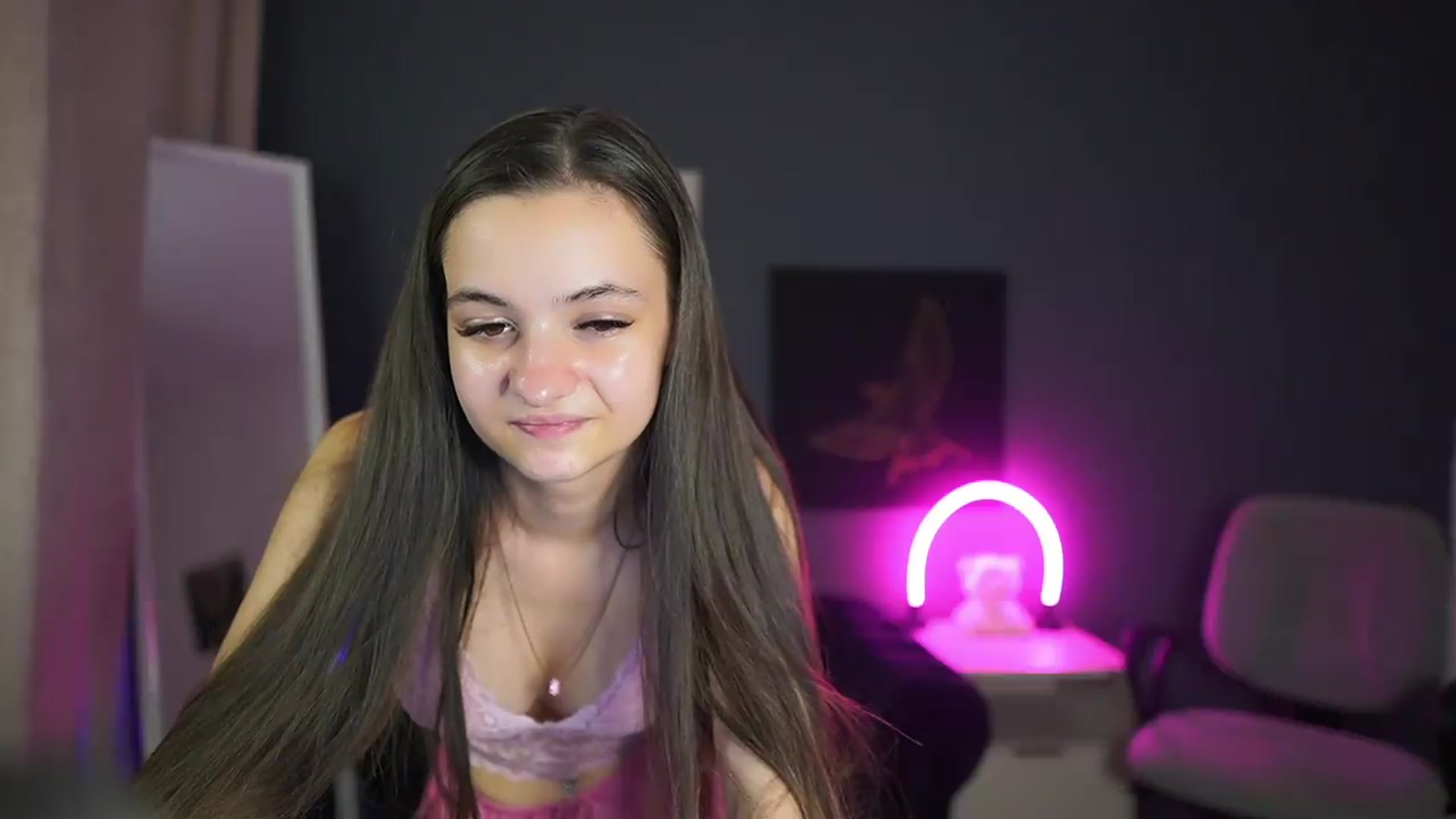 Gallery image thumbnail from Zoenica's myfreecams stream on, 08/18/2026, 17:54 image 18 of 20