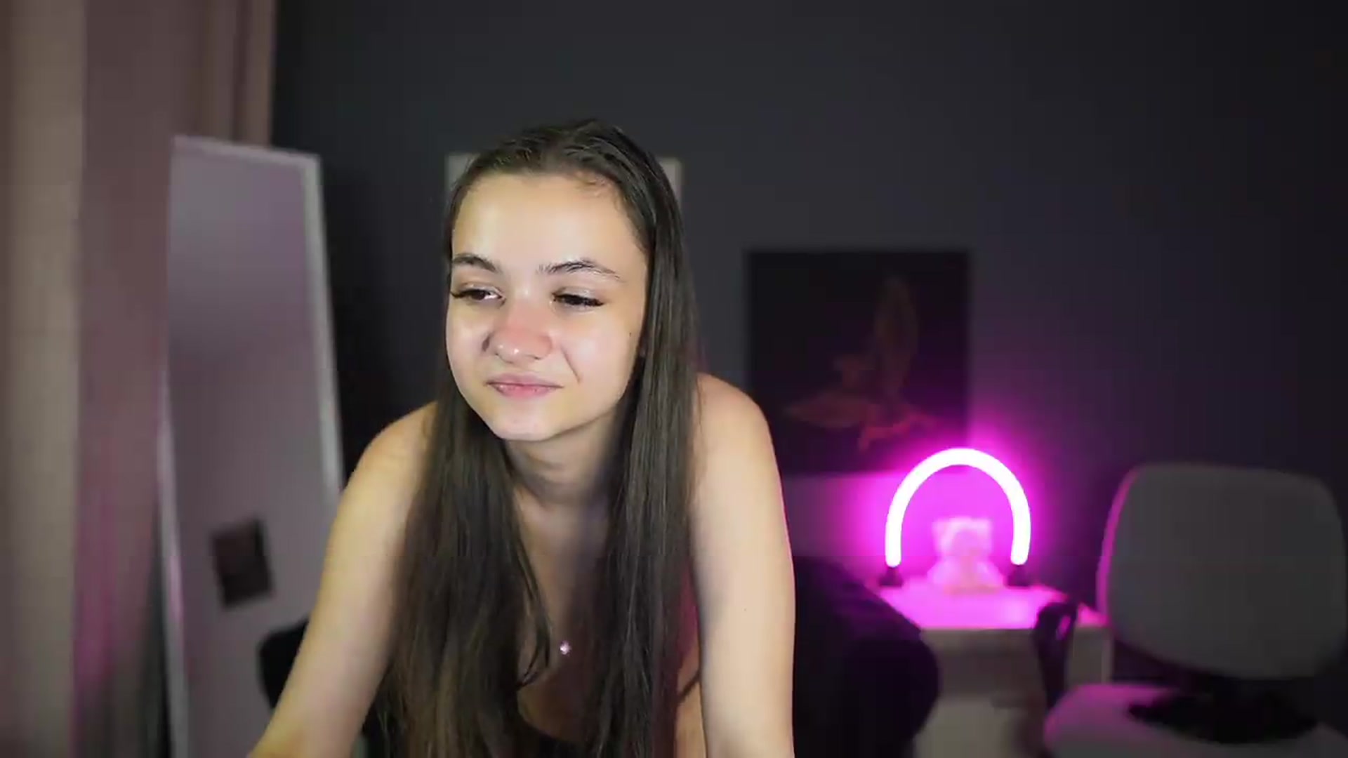 Gallery image thumbnail from Zoenica's myfreecams stream on, 08/20/2026, 16:39 image 20 of 20