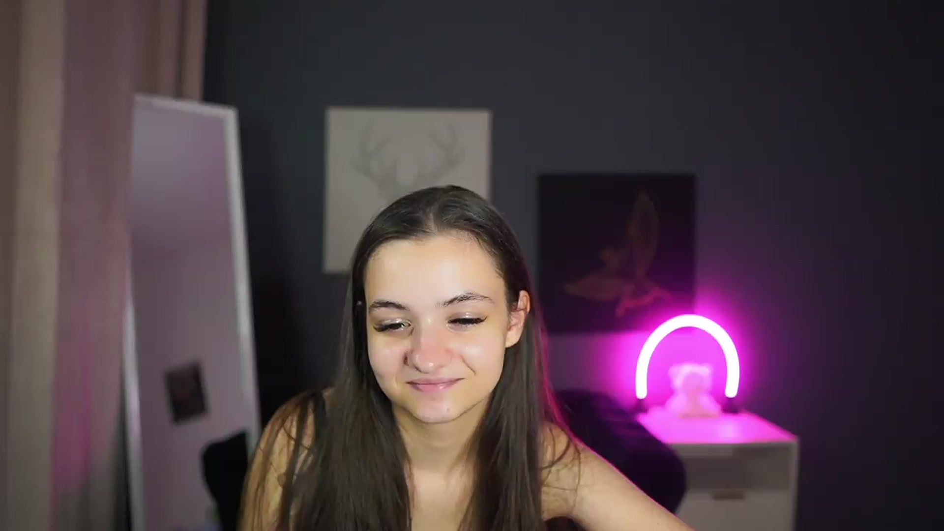 Gallery image thumbnail from Zoenica's myfreecams stream on, 08/22/2026, 16:57 image 13 of 20