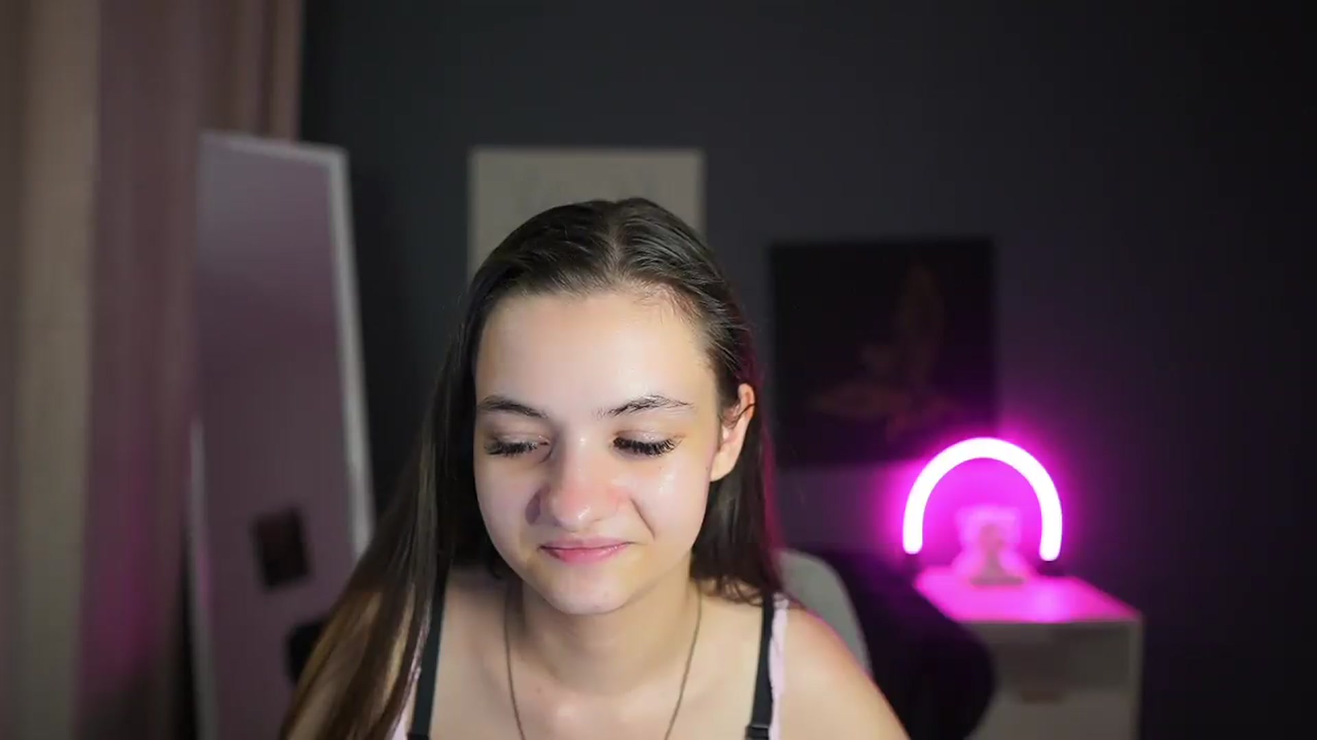 Gallery image thumbnail from Zoenica's myfreecams stream on, 08/24/2026, 15:13 image 2 of 20