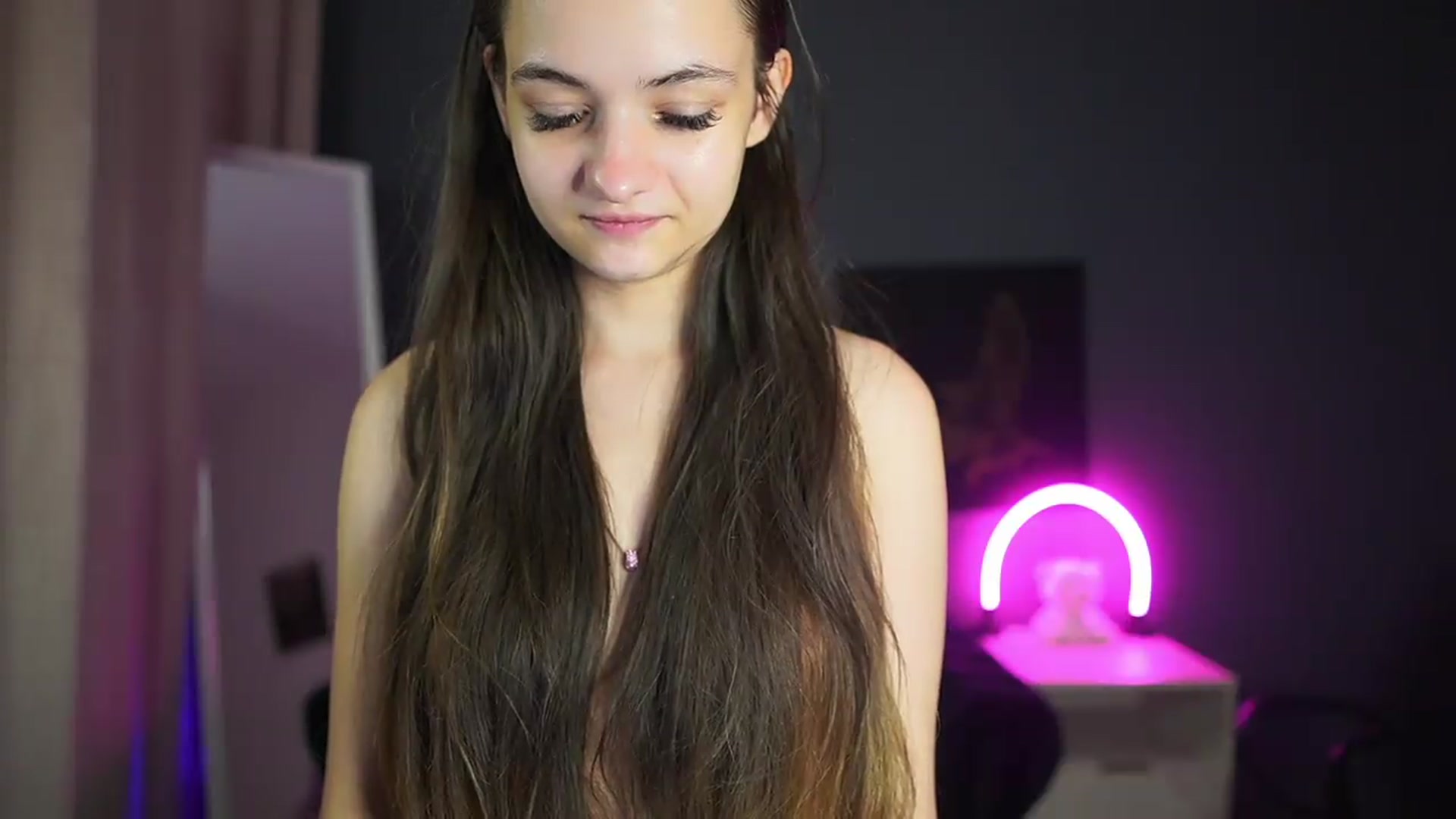 Gallery image thumbnail from Zoenica's myfreecams stream on, 08/25/2026, 13:11 image 20 of 20